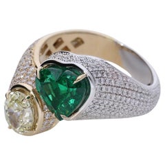 Gubelin 3,11 Ct. Smeraldo taglio cuore e anello Moi&Toi giallo chiaro fantasia