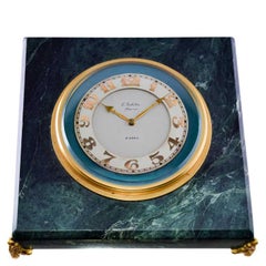 Gubelin Art-Déco-Stein-Tischuhr mit Original-Zifferblatt und applizierten Goldzeigern