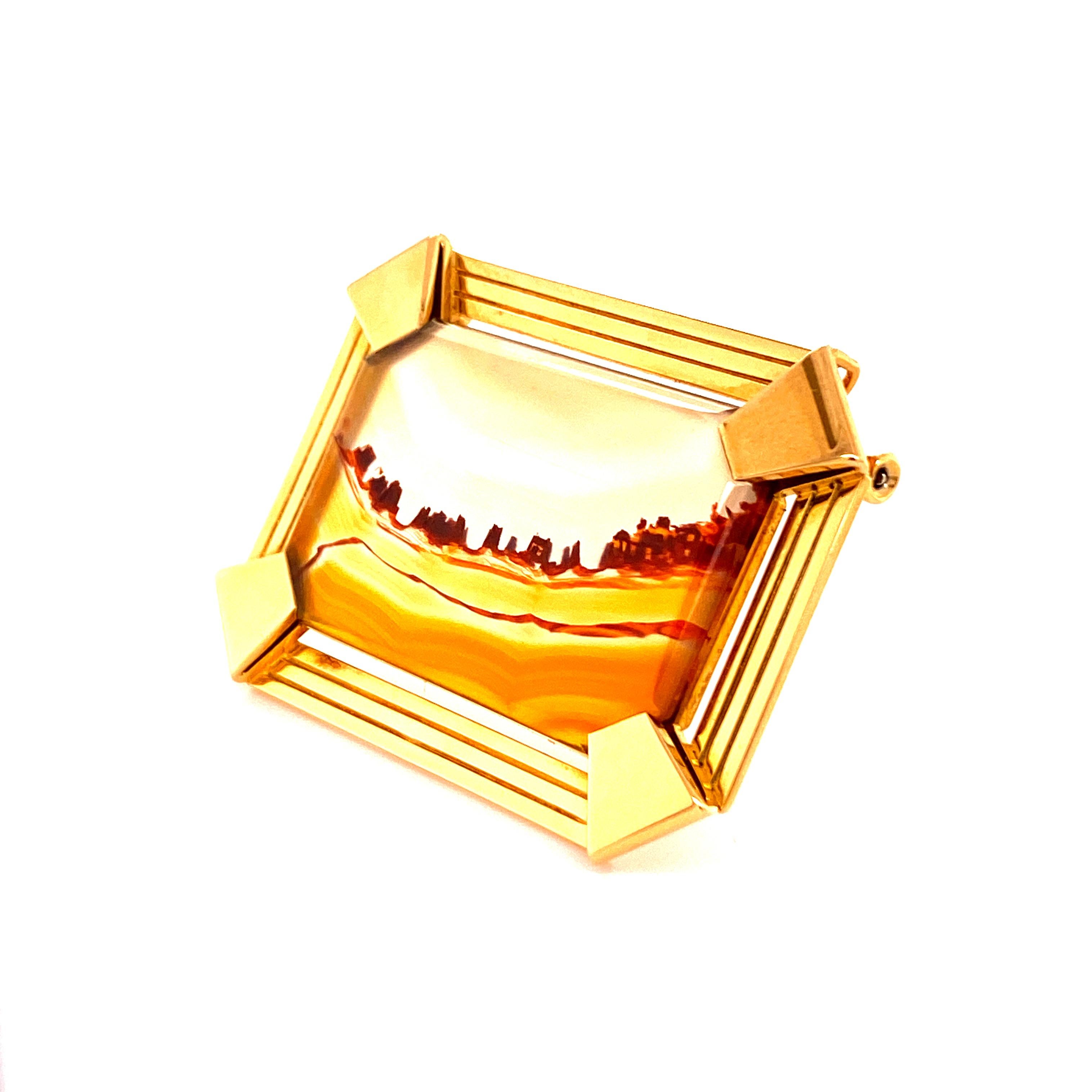 Square Cut Gubelin Brooch / Pendant with Landscape Agate in Yellow Gold 18 Karat
