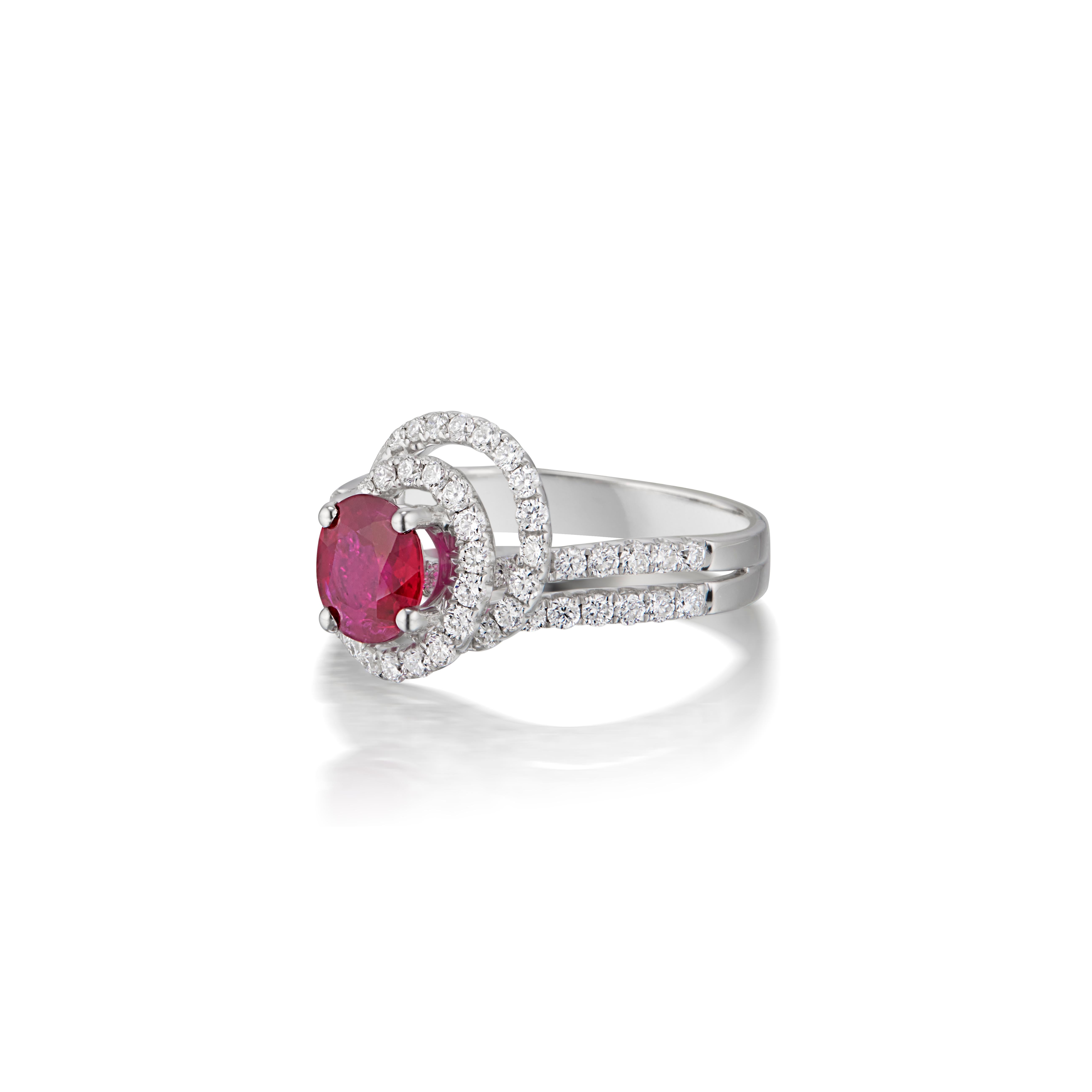 Contemporary  Gubelin Certified 1.07 Carat No-Heat Burma Ruby and Diamond Ring For Sale