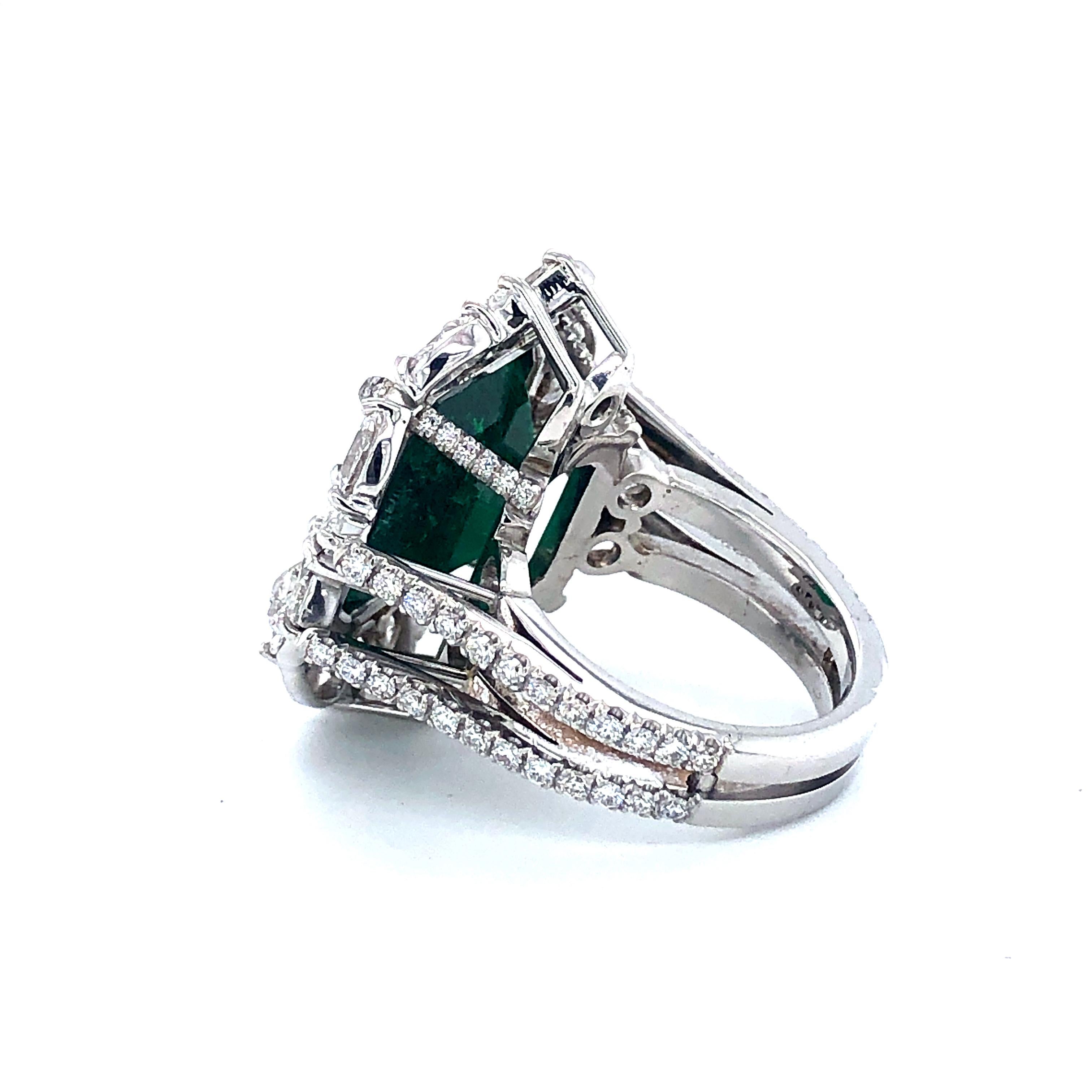 18kt white gold 11.46c Colombian Emerald Minor, 3.68c Diam, Ring Gubelin Cer For Sale 6