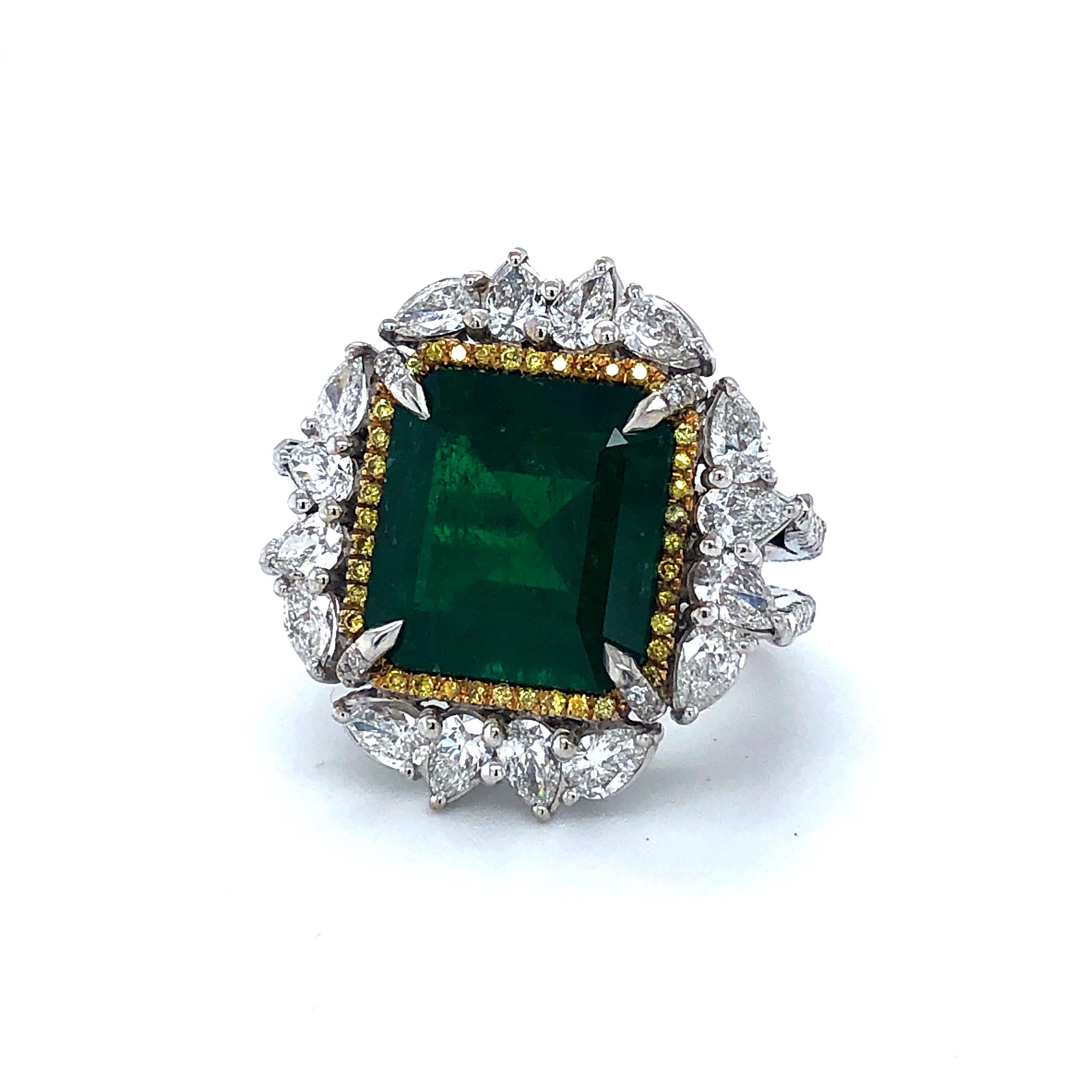 18kt white gold 11.46c Colombian Emerald Minor, 3.68c Diam, Ring Gubelin Cer For Sale 7