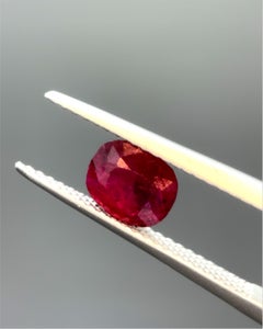 Gubelin Certified 1.13 Carat Burma No Heat Natural Vivid Red Ruby