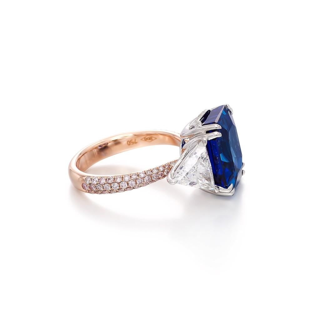 Contemporary Gubelin Certified 11.90 Carat Burmese No Heat Sapphire Diamond Ring in 18k Gold For Sale