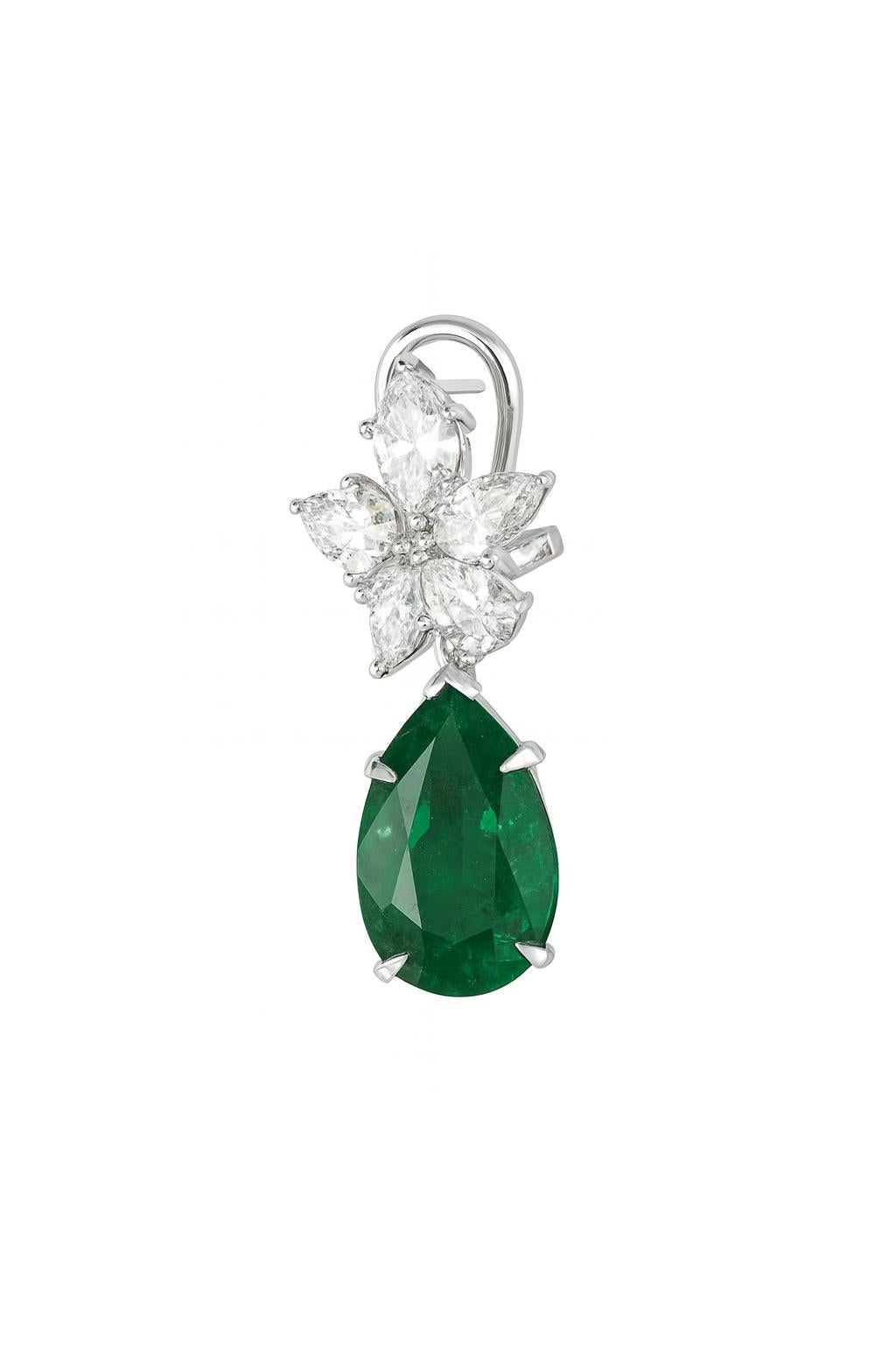 Gübelin Certified 13.11 & 15.24 Carat Colombian Pear-Shaped Emerald Platinum Dro In New Condition For Sale In Chicago, IL