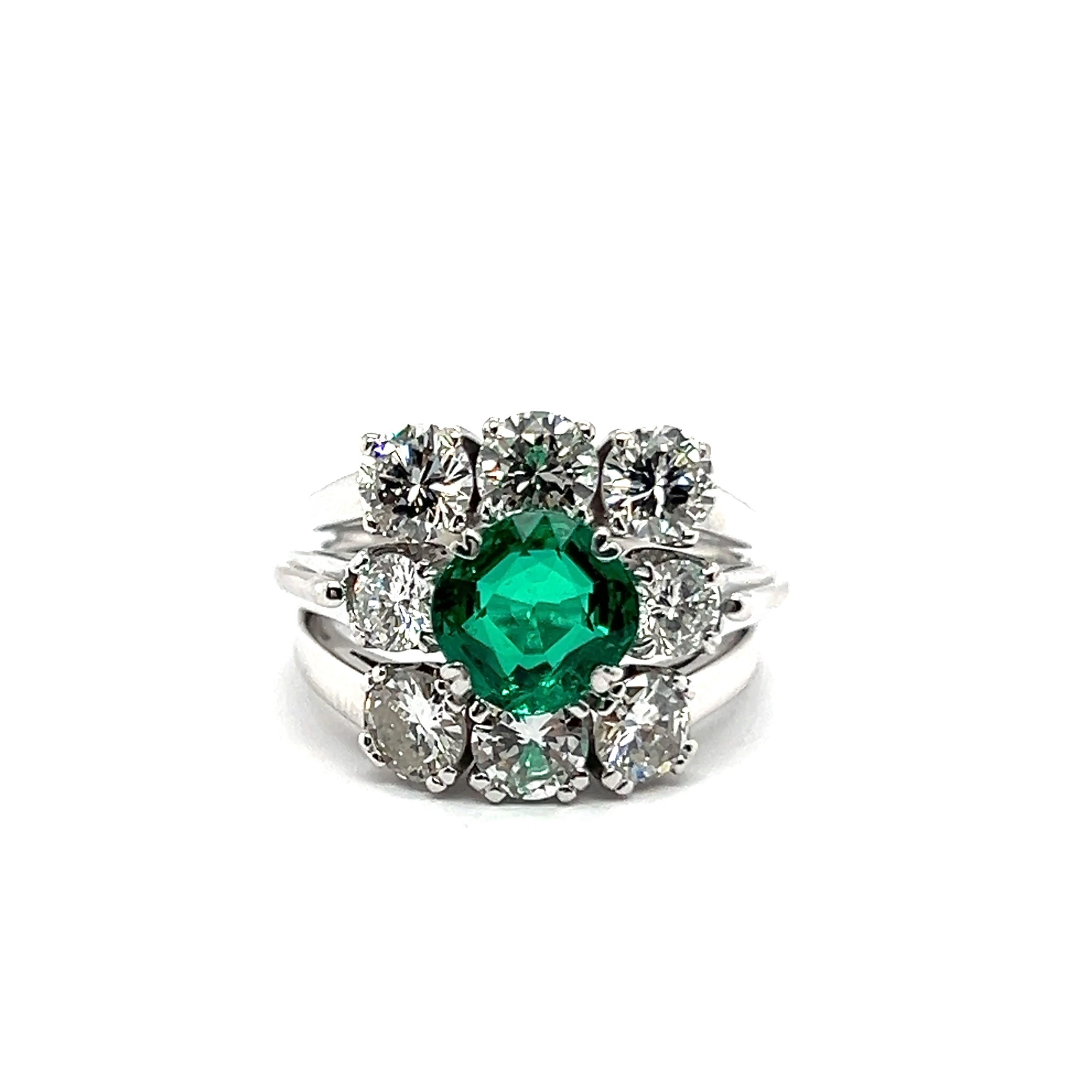Modern Gübelin Certified 1.33 Carat Colombian Emeralad Ring with Diamonds in Palladium For Sale