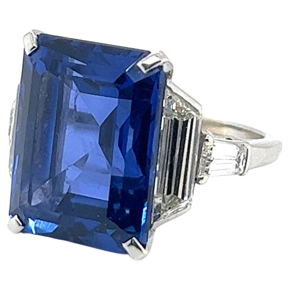 Gubelin Certified 16.50 Carat Ceylon Sapphire and Diamond Solitaire Ring  For Sale