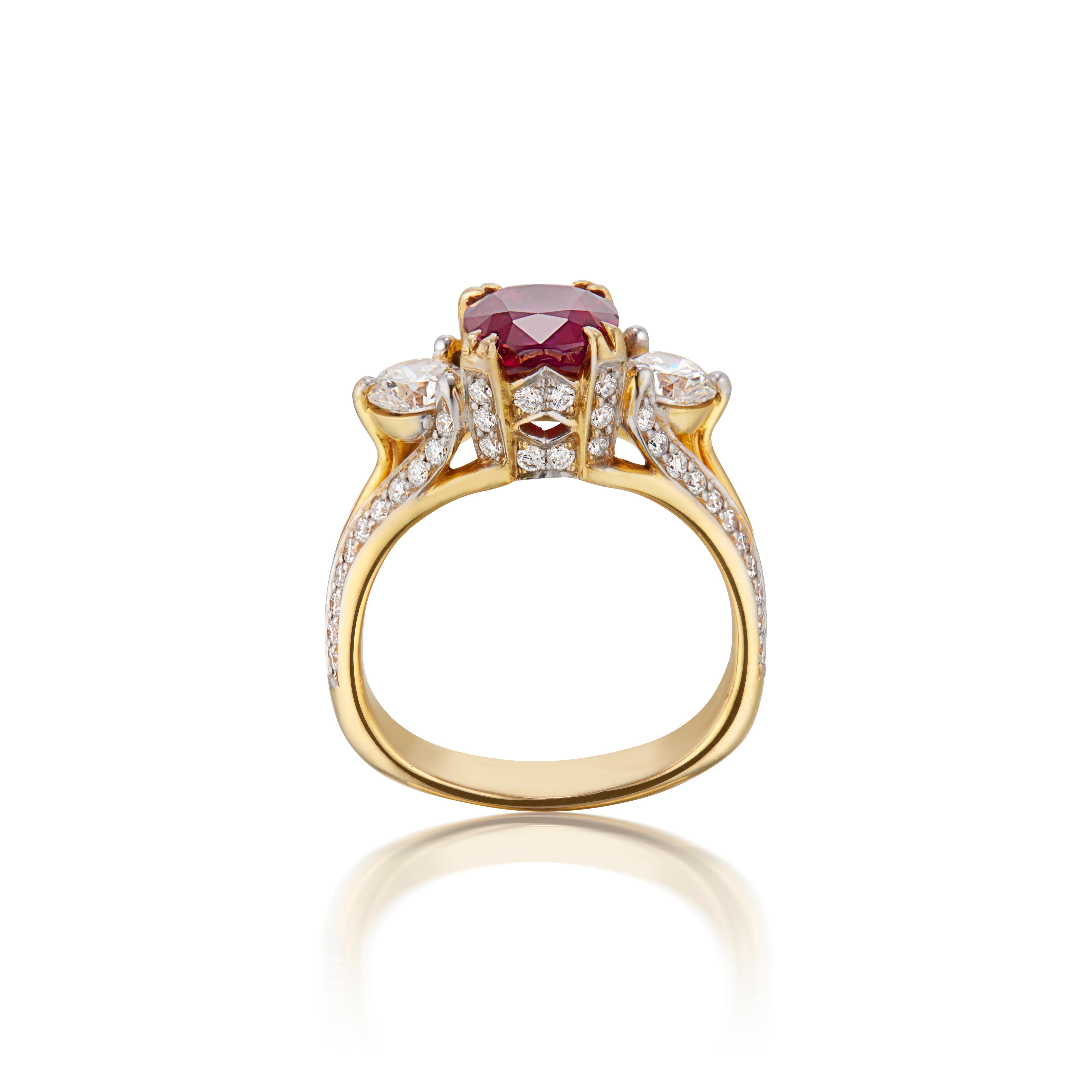Contemporary Gubelin Certified 1.74 Carat No-Heat Burmese Pigeon Blood Ruby and Diamond Ring For Sale