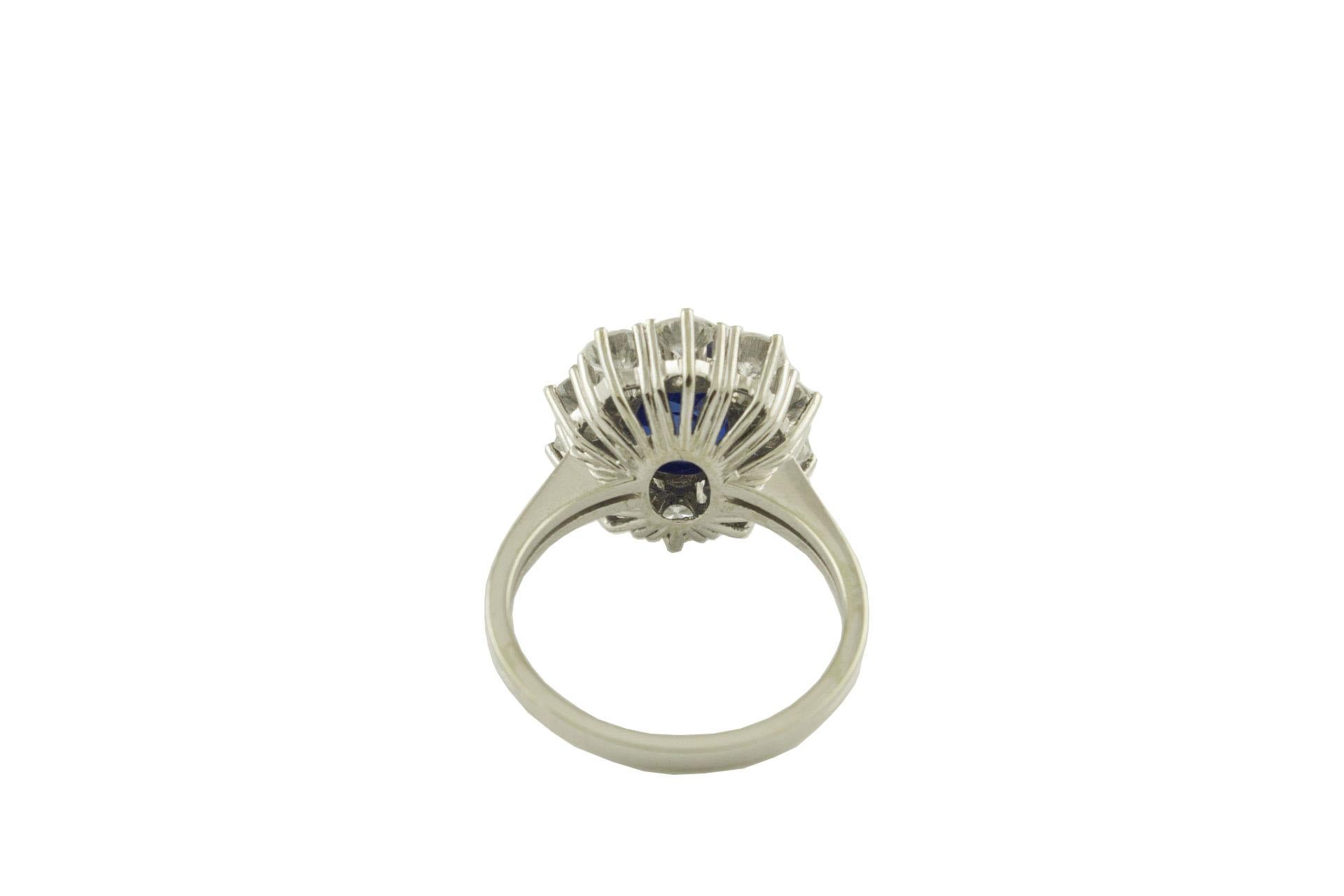 Gubelin Certified 2.91 Carat No Heat  Kashmir Blue Sapphire Diamond Gold Ring 1