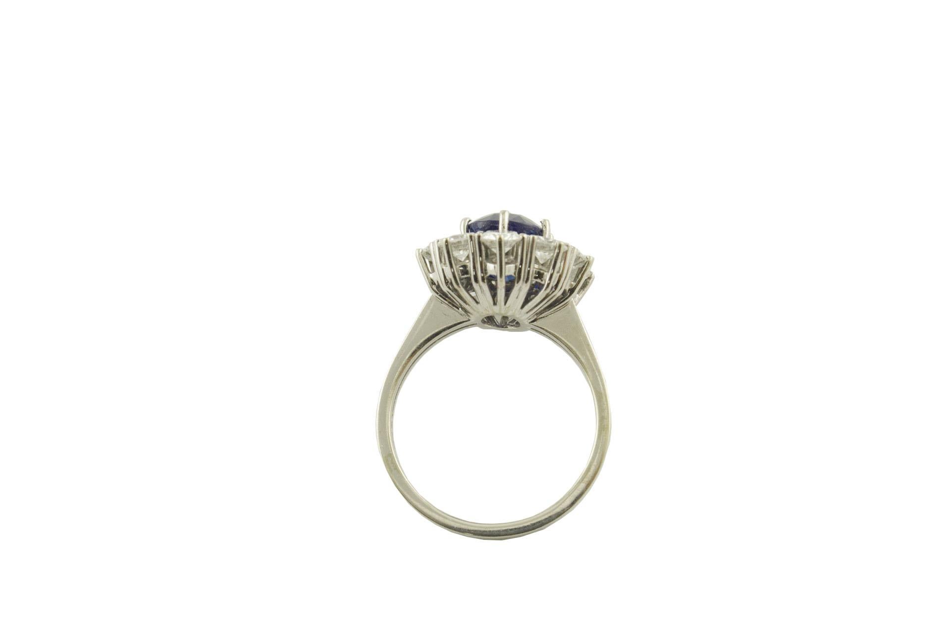Gubelin Certified 2.91 Carat No Heat  Kashmir Blue Sapphire Diamond Gold Ring 2