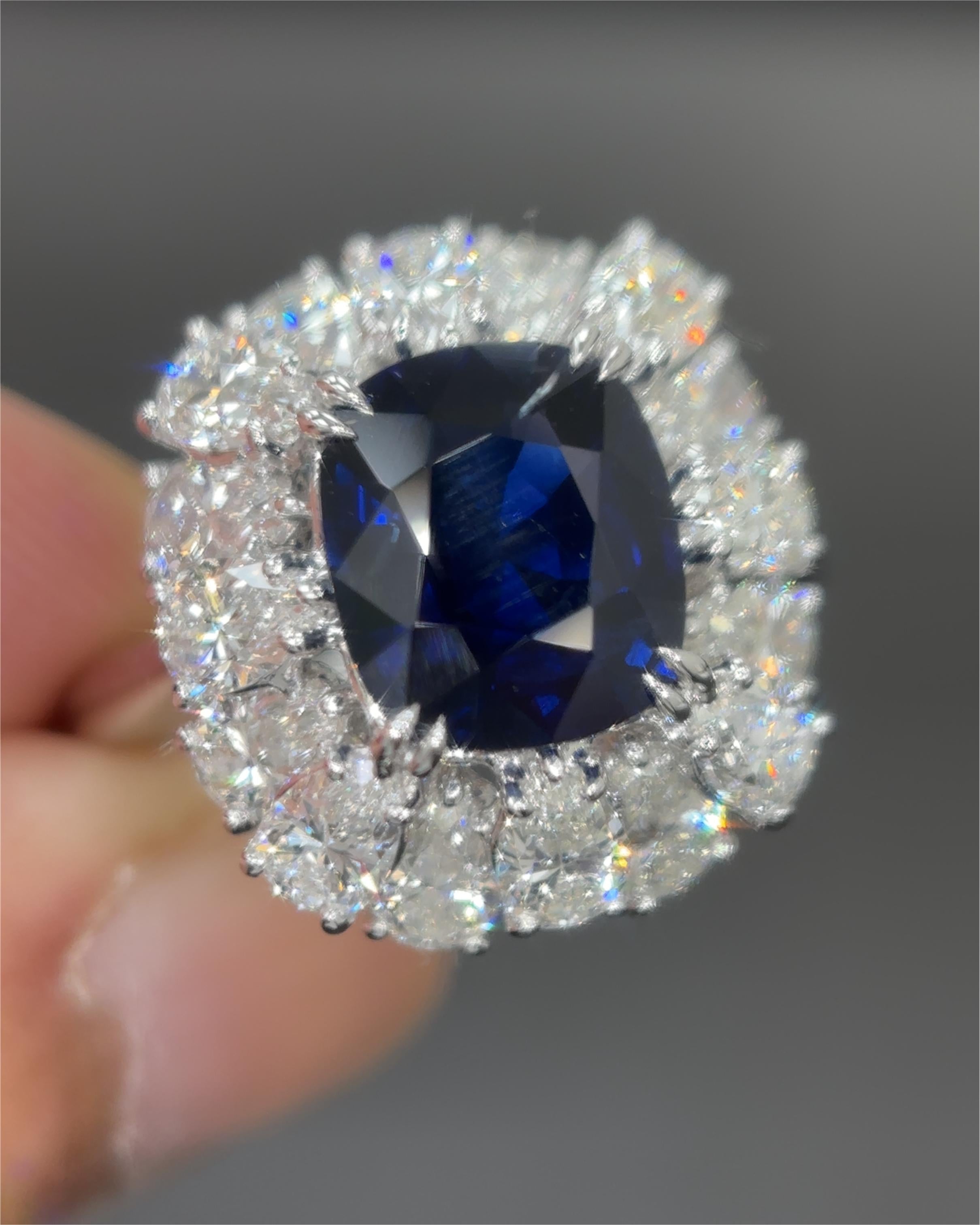 Bague en platine avec saphir bleu certifié Gubelin de 3,19 carats, sans chaleur Neuf - En vente à Kowloon, HK
