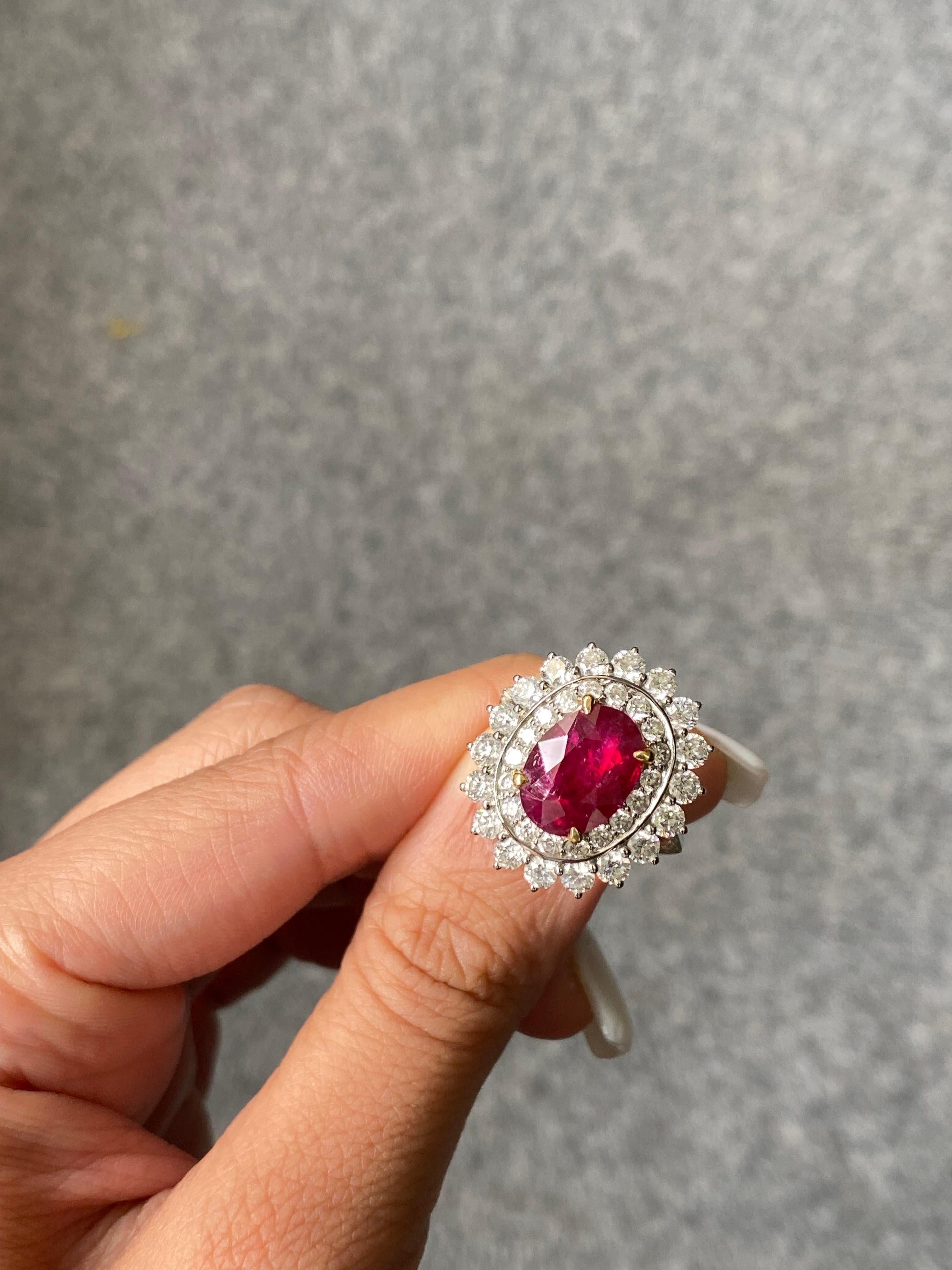 Gubelin zertifizierter Verlobungsring mit 3,41 Karat unbehandeltem Burma-Rubin (Ovalschliff)