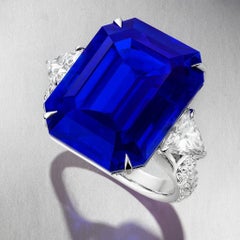 Gübelin Certified 4.06 Carat No Heat Blue Sapphire Diamond Three-Stone Ring
