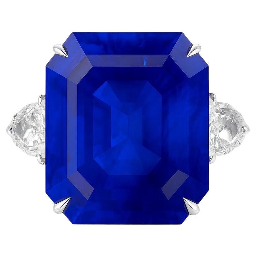 Gübelin Certified 4.06 Carat No Heat Blue Sapphire Diamond Three-Stone Ring
