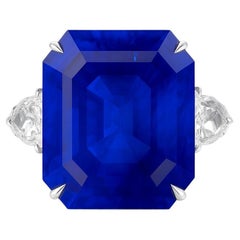 Gübelin Certified 4.06 Carat No Heat Blue Sapphire Diamond Three-Stone Ring