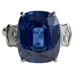 Gübelin Certified 4.21 Carat Unheated Ceylon Sapphire Diamond Ring