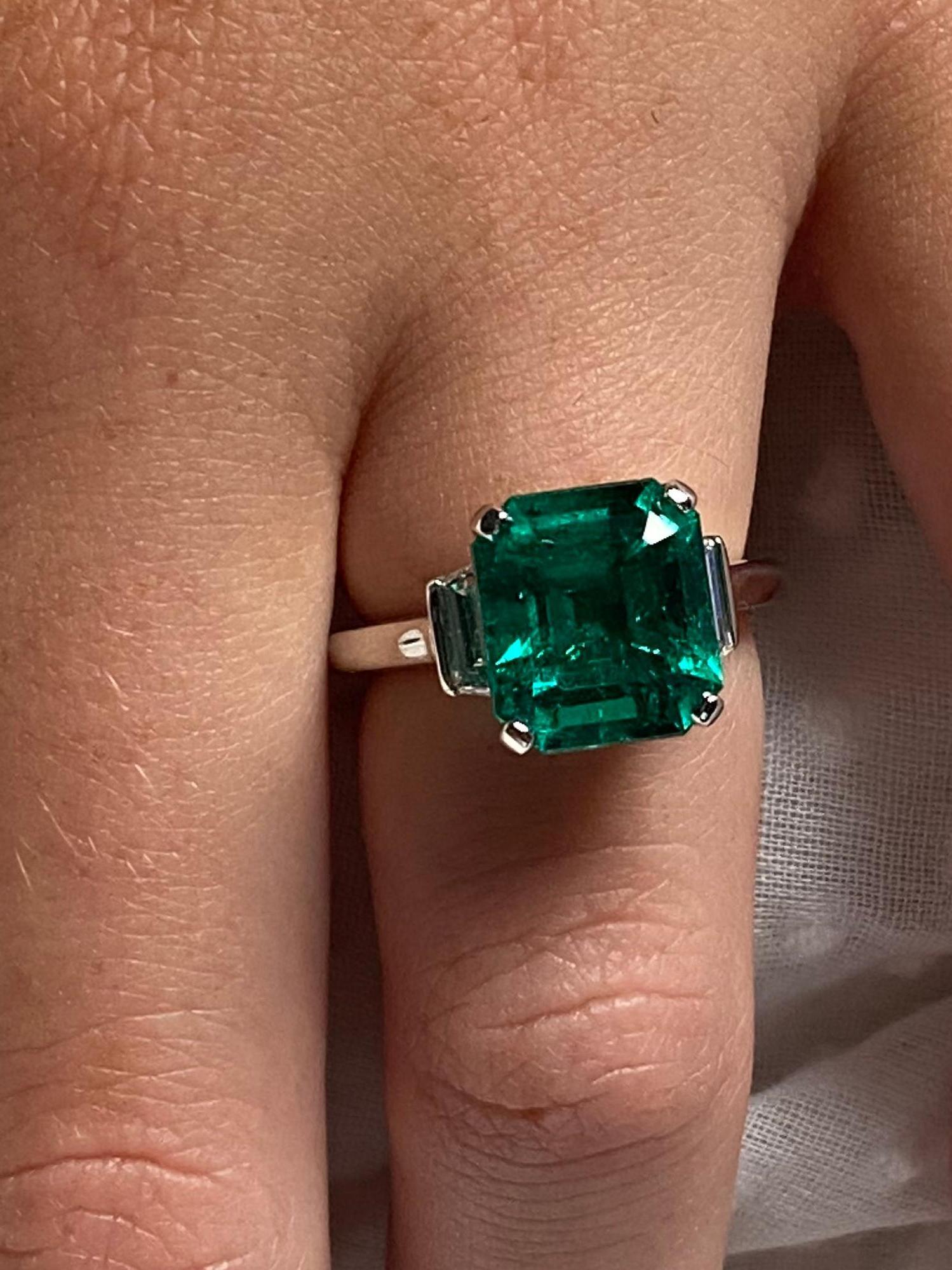 Women's Gübelin Certified 4.52 Carat Colombian Emerald and Diamond Engagement Ring