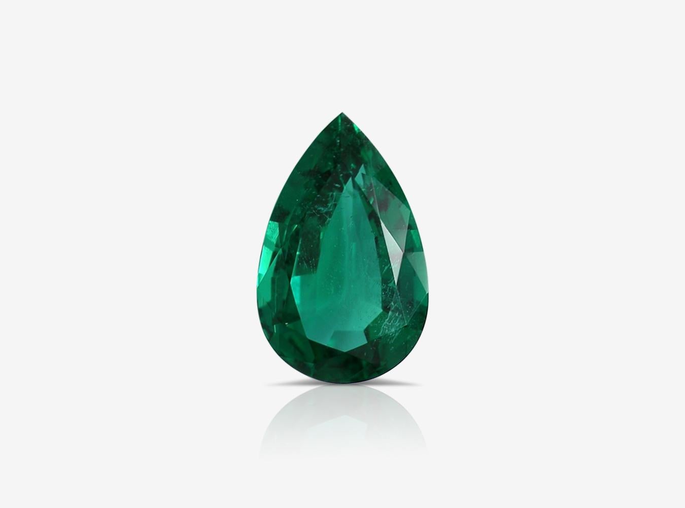 Moderno Collana in oro con diamante verde smeraldo naturale certificato Gubelin da 7,24 carati in vendita