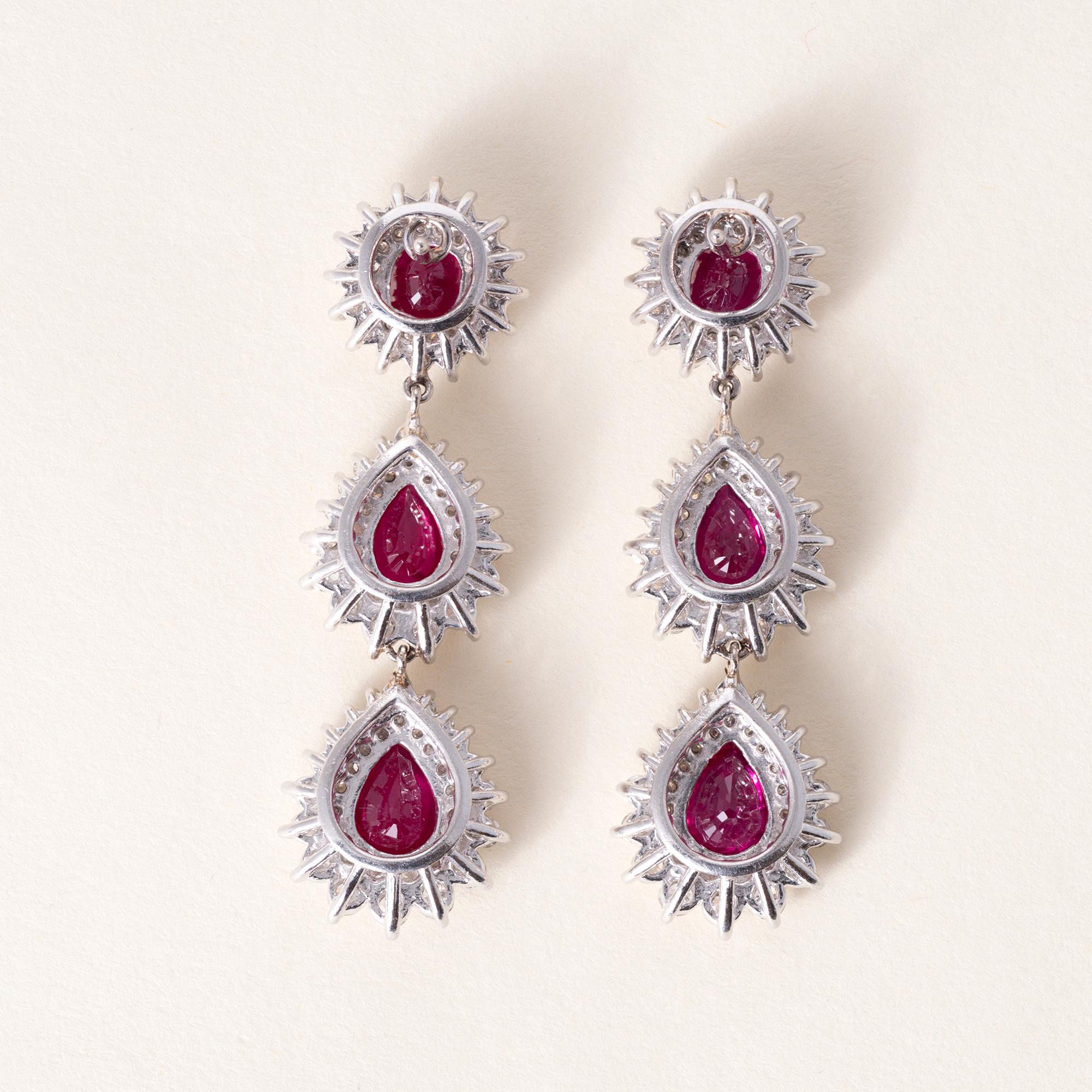 Orecchini pendenti con diamanti e rubini da 7,50 carati certificati Gubelin in platino In condizioni buone in vendita a Los Angeles, CA