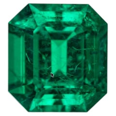 Gübelin Certified Colombian Emerald-Cut Emerald Loose Gemstone