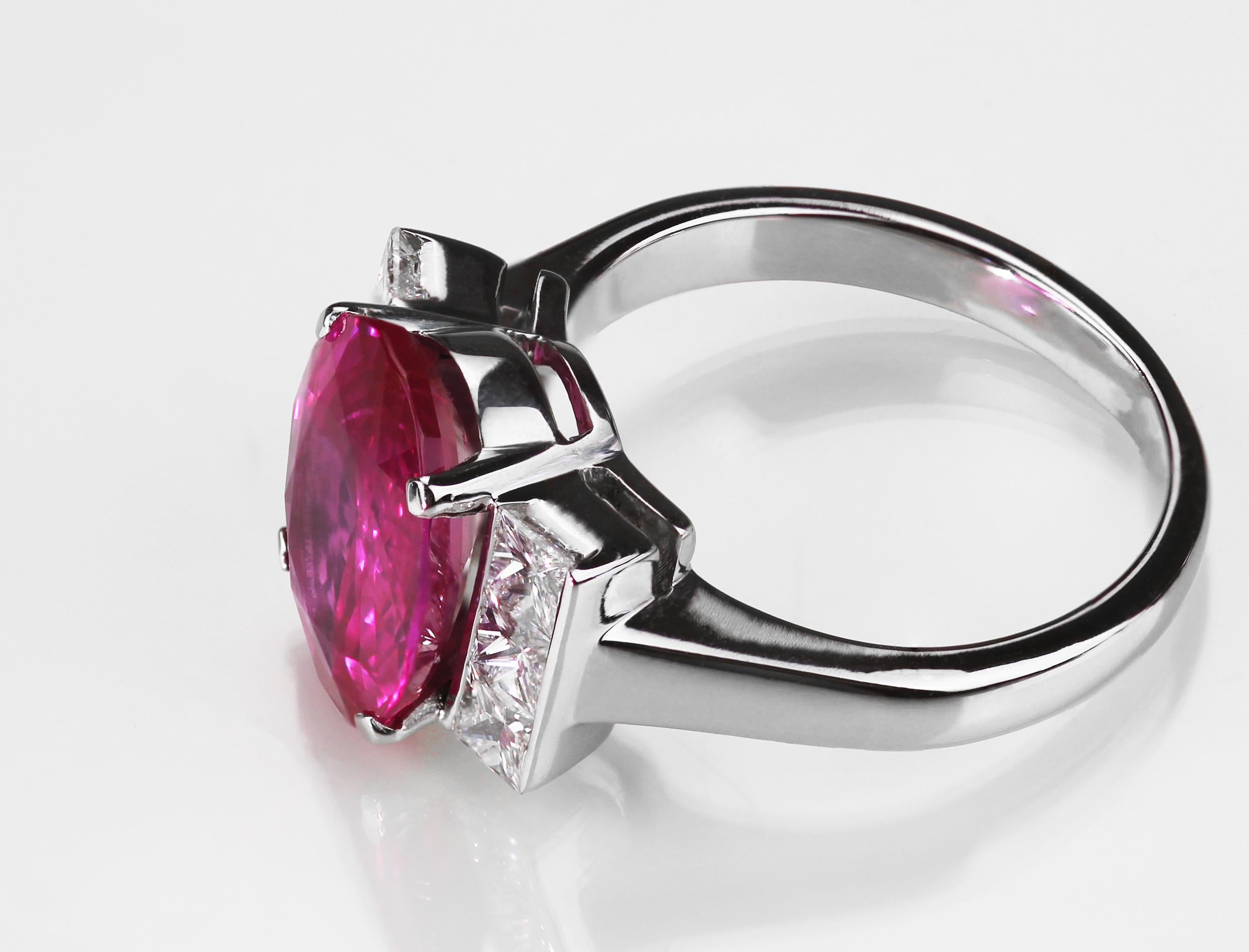 Oval Cut Gubelin Certified Natural Burma/Myanmar Pink Sapphire 4.5 Carat and Diamond Ring