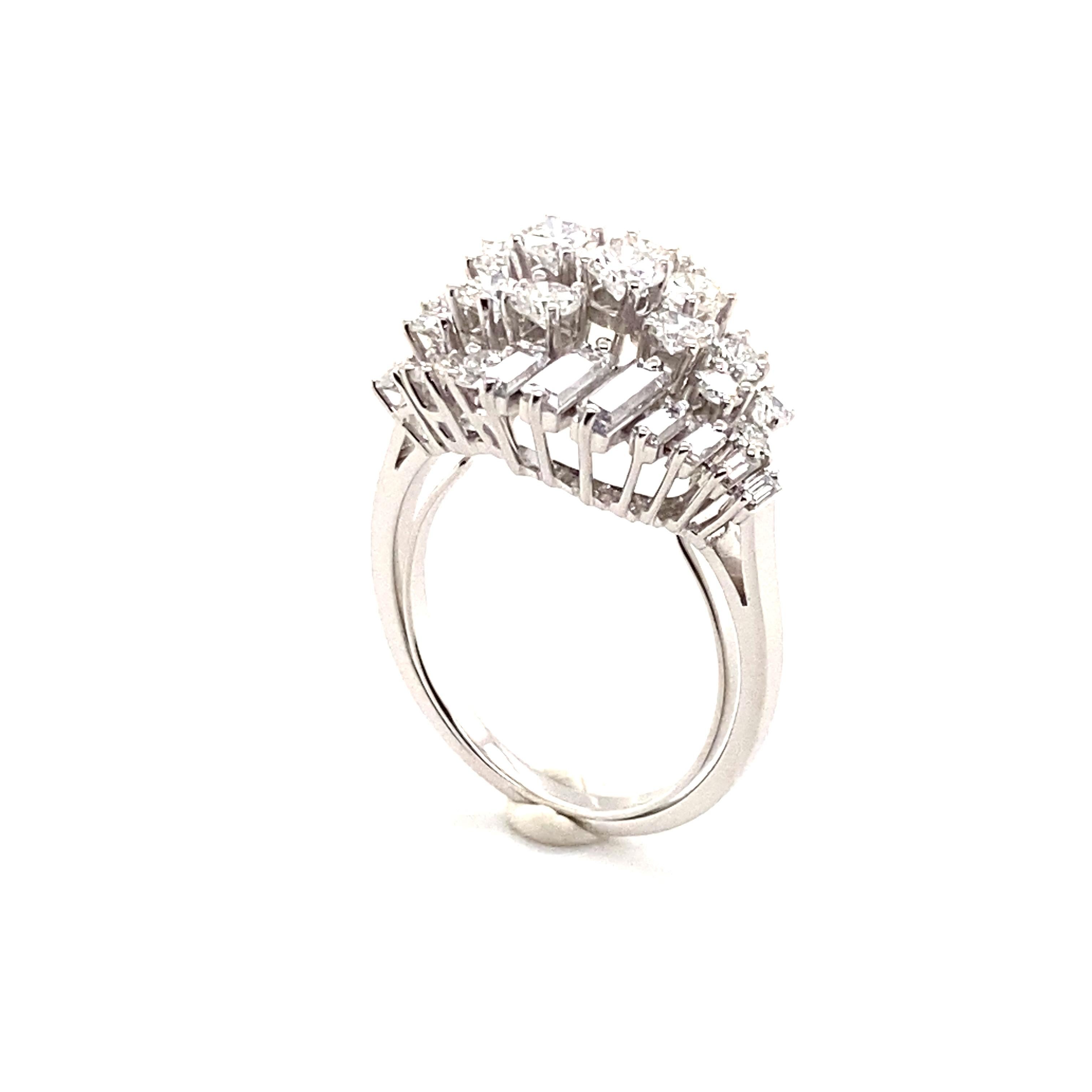 Women's or Men's Gübelin Dazzling Diamond Ring in 18K White Gold For Sale