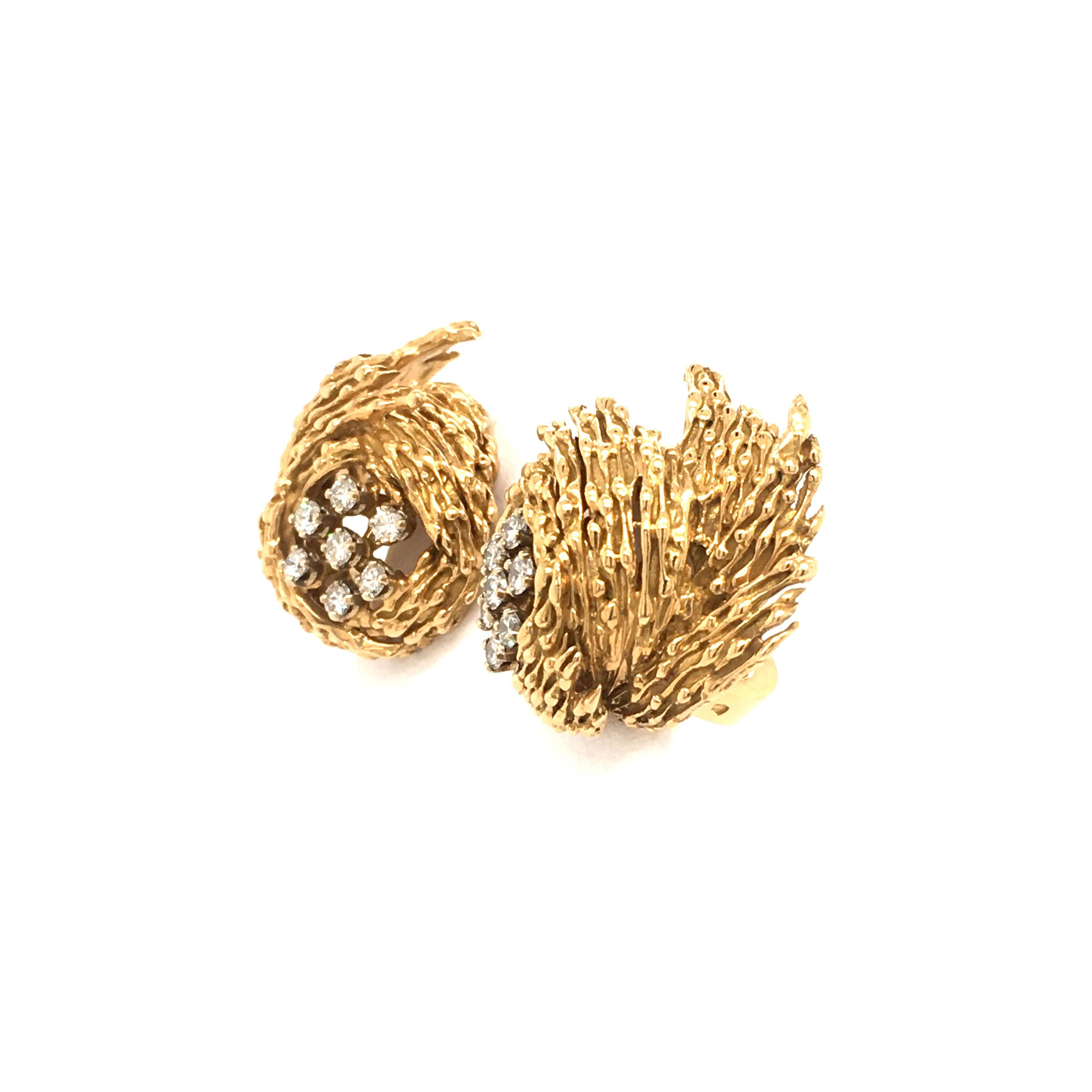 Gubelin Diamond Earclips in 18 Karat Yellow and White Gold In Good Condition In Lucerne, CH