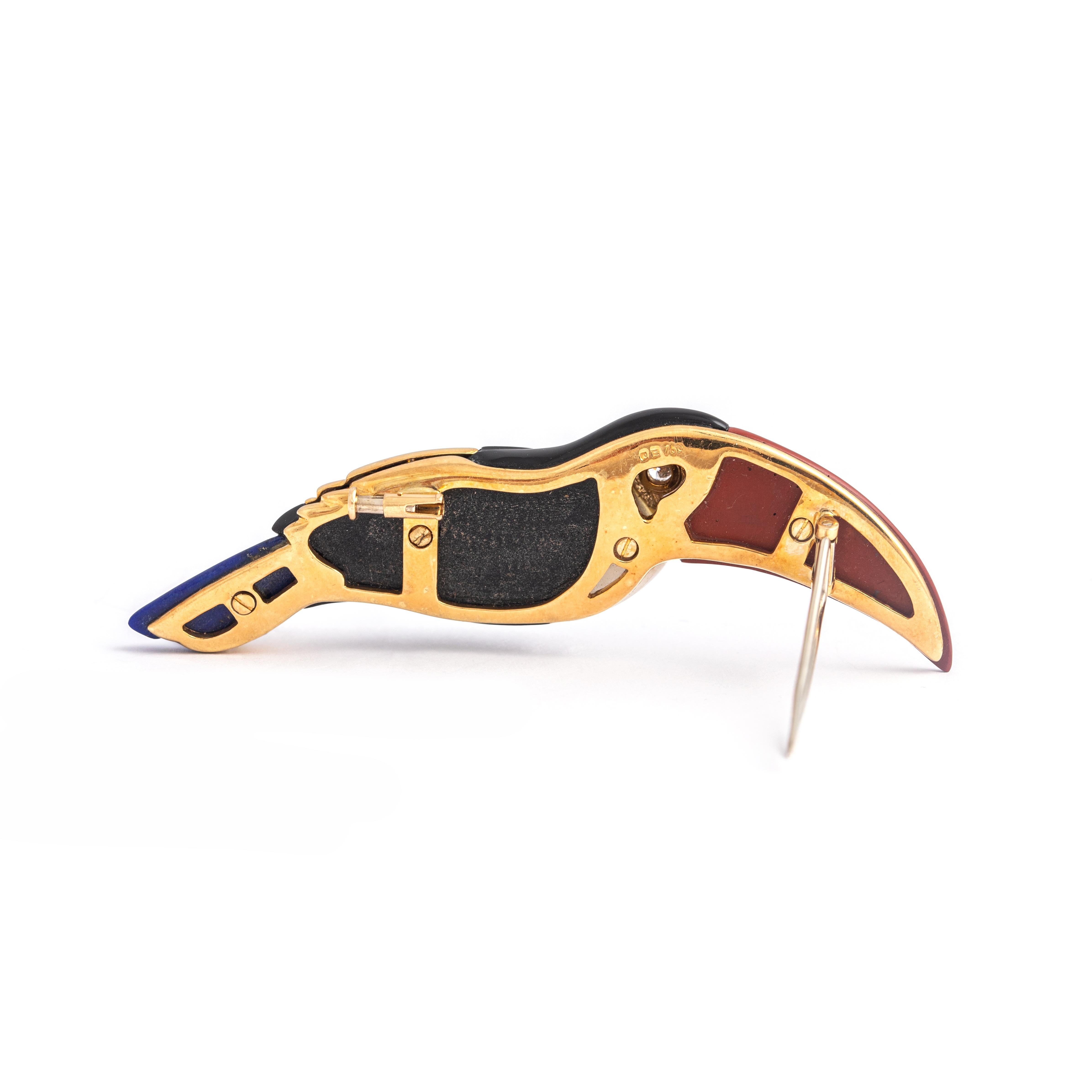 Gubelin Diamond Jaspe Onyx Lapis Lazuli Yellow Gold 18K Toucan Brooch In Excellent Condition For Sale In Geneva, CH