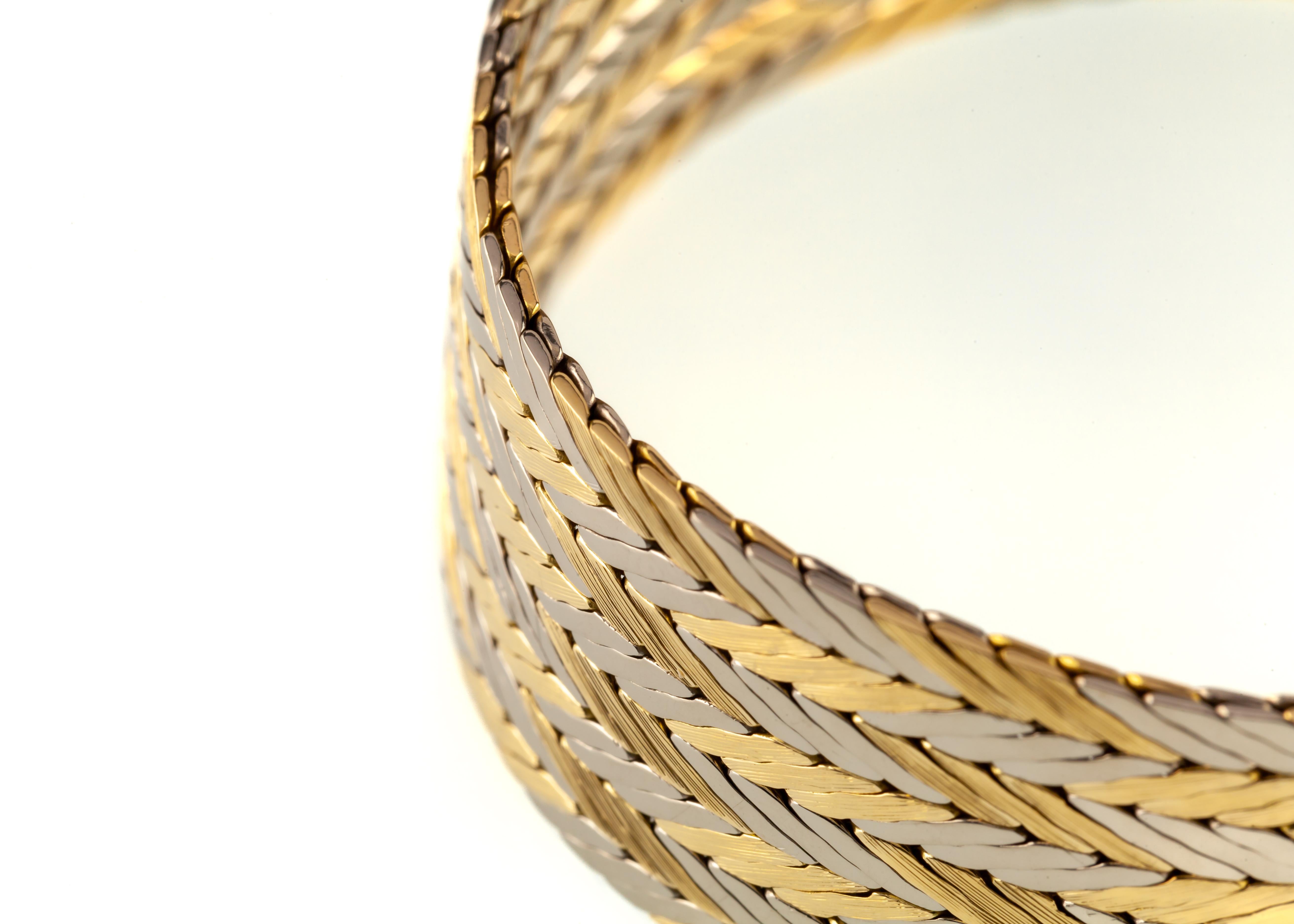 Gubelin Estate 18 Karat Two-Tone Gold Chevron Pattern Bracelet with Hidden Clasp For Sale 1