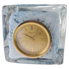 Horloge de bureau modérée mi-siècle en verre glacé « Ice Cube » de Gubelin, années 1960