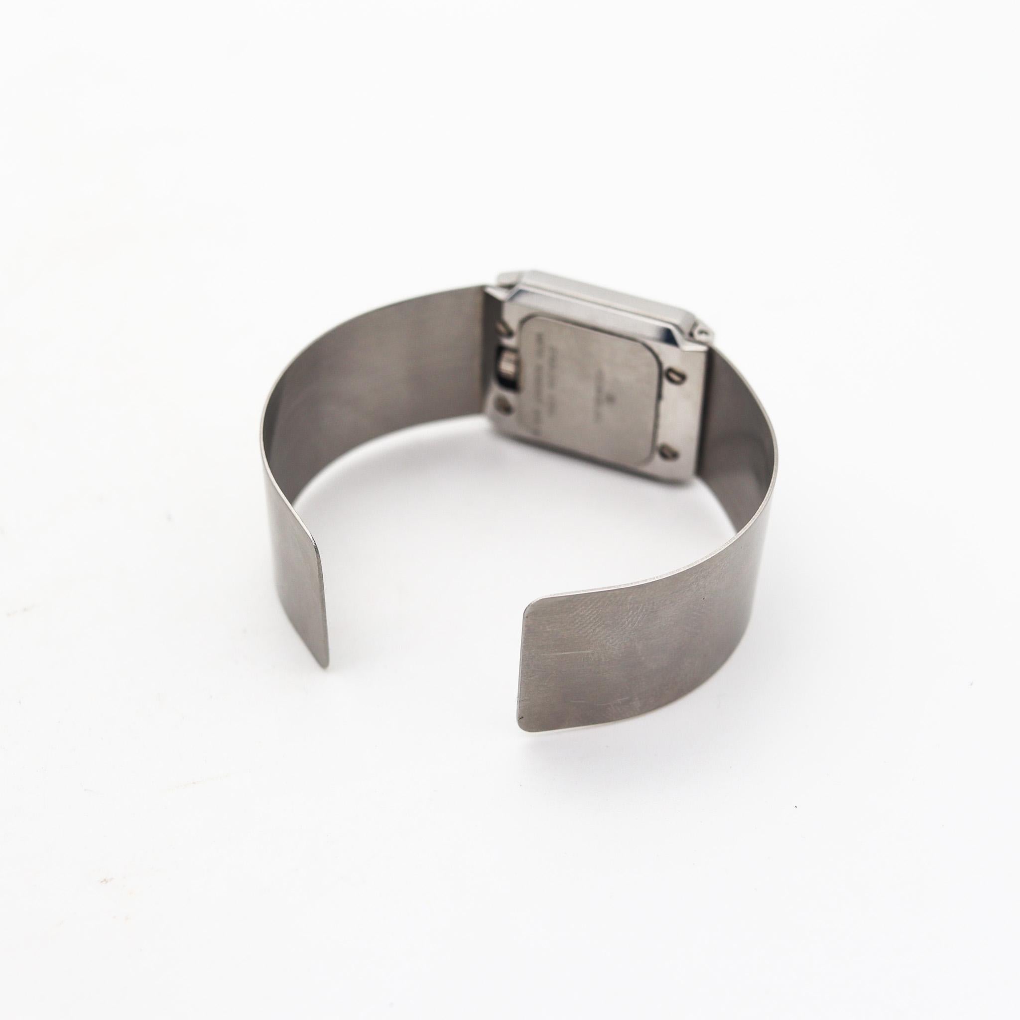 Montre-bracelet manchette Techno moderniste de Gubelin en acier inoxydable Pour femmes en vente