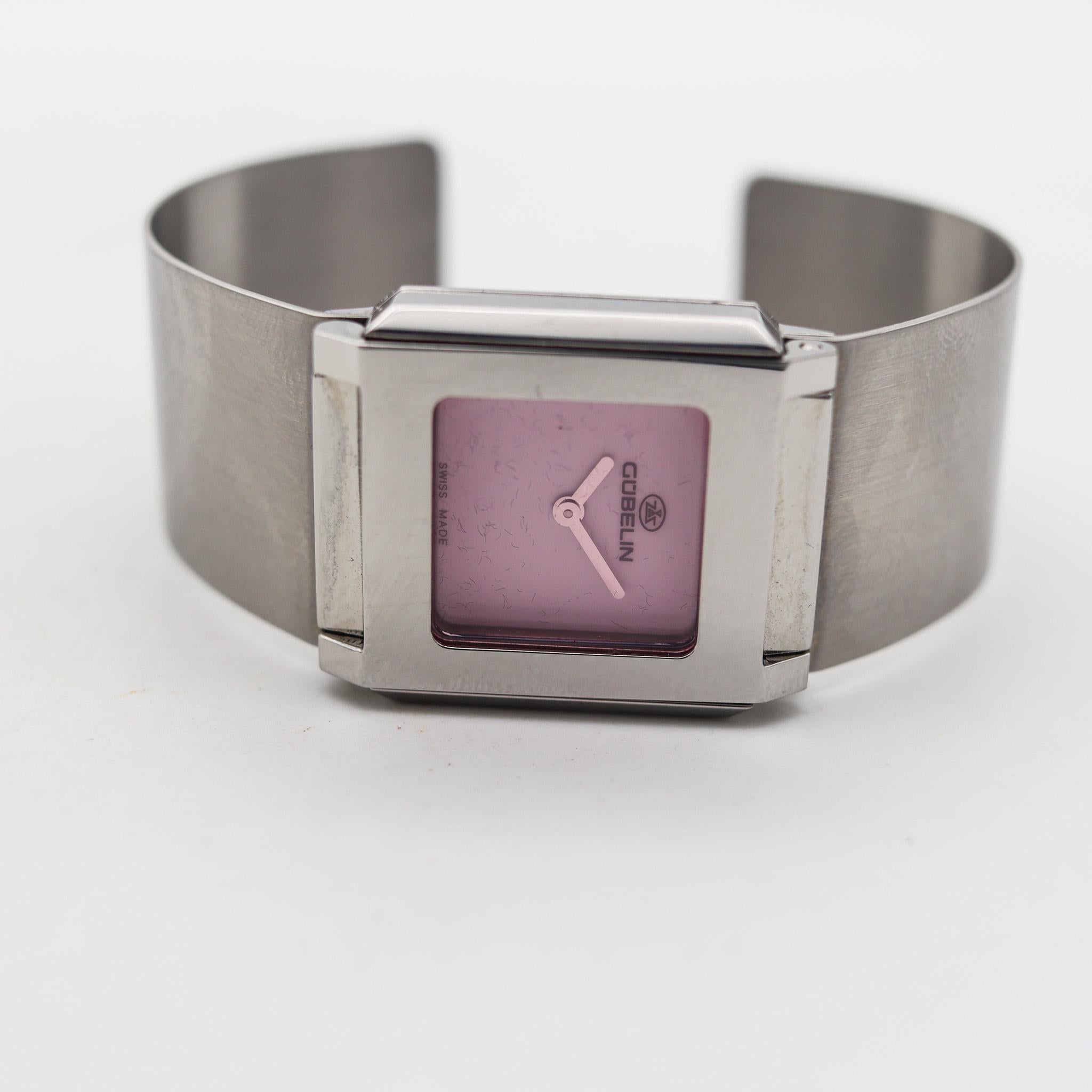 Gubelin Modernistische Techno Manschettenarmband-Armbanduhr aus Edelstahl in Edelstahl im Angebot 4