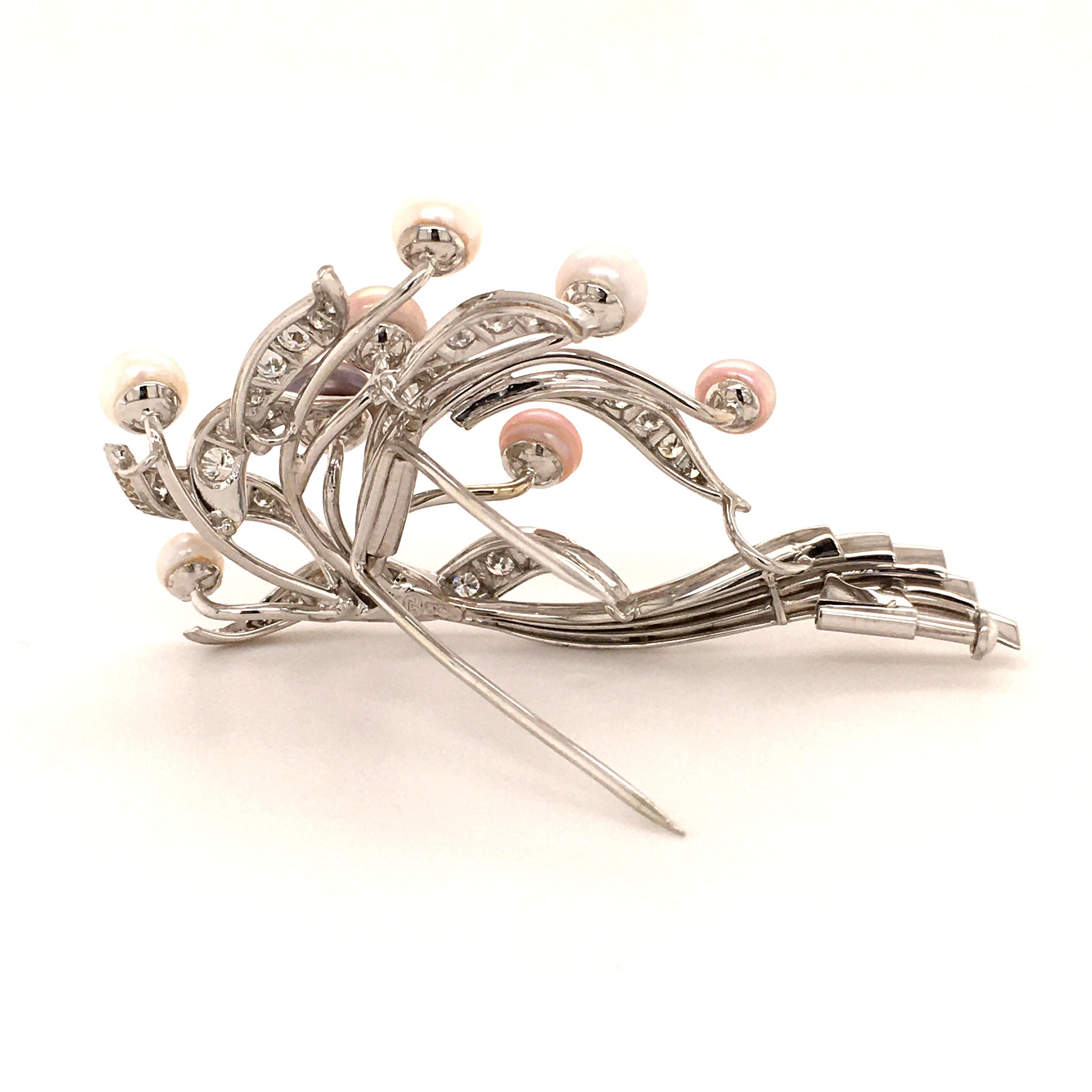 Gubelin Natural Pearls and Diamonds Brooch in 18 Karat White Gold 4