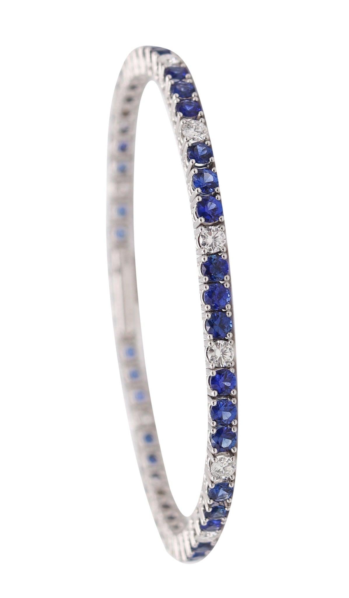 GÜBELIN Riviera Bracelet In 18Kt White Gold With 7.35 Ctw Diamonds & Sapphires im Angebot