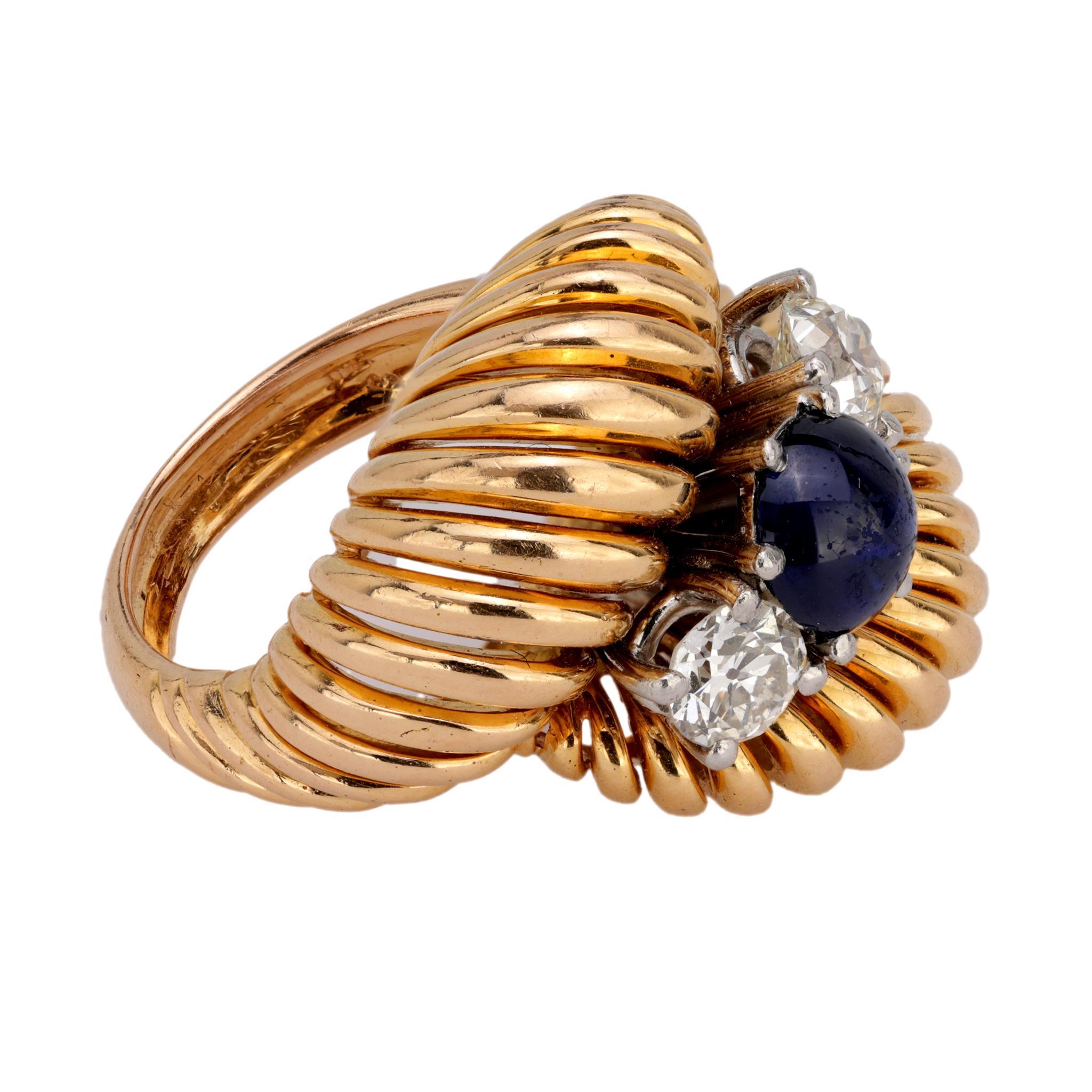 Gubelin sapphire diamond 18k yellow gold cocktail ring In Excellent Condition For Sale In Beverly Hills, CA