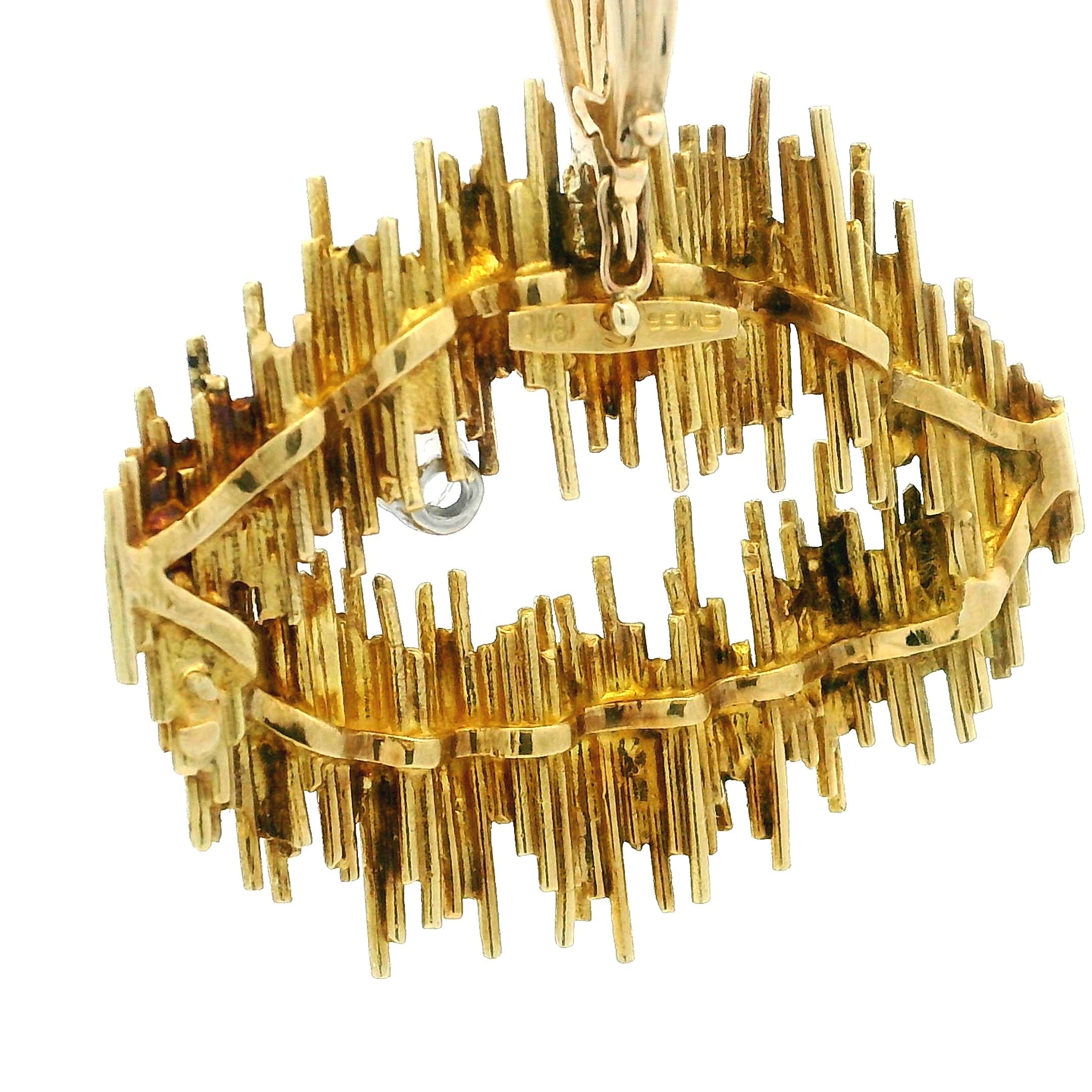 Gübelin Swiss 18K Gold Texturierter Modernistischer Anhänger mit Diamant, 1970er Jahre im Angebot 2