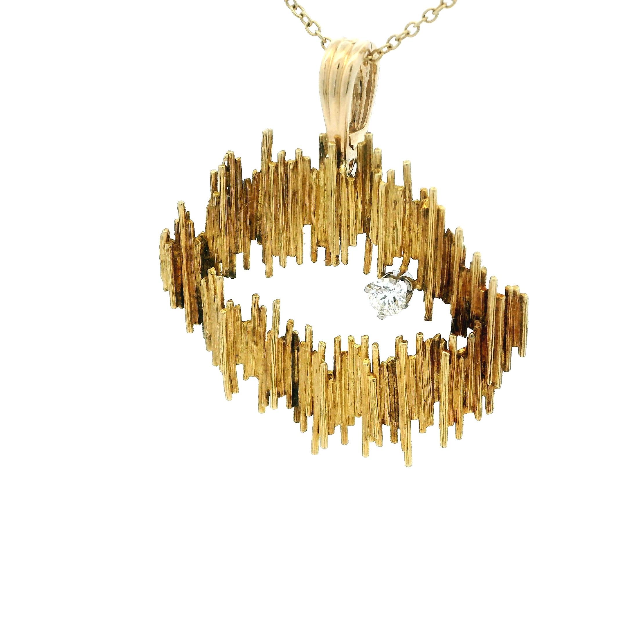 Gübelin Swiss 18K Gold Texturierter Modernistischer Anhänger mit Diamant, 1970er Jahre im Angebot 3