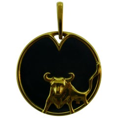 Gubelin Swiss 18k Yellow Gold and Hematite Taurus Zodiad Pendant Vintage & Rare