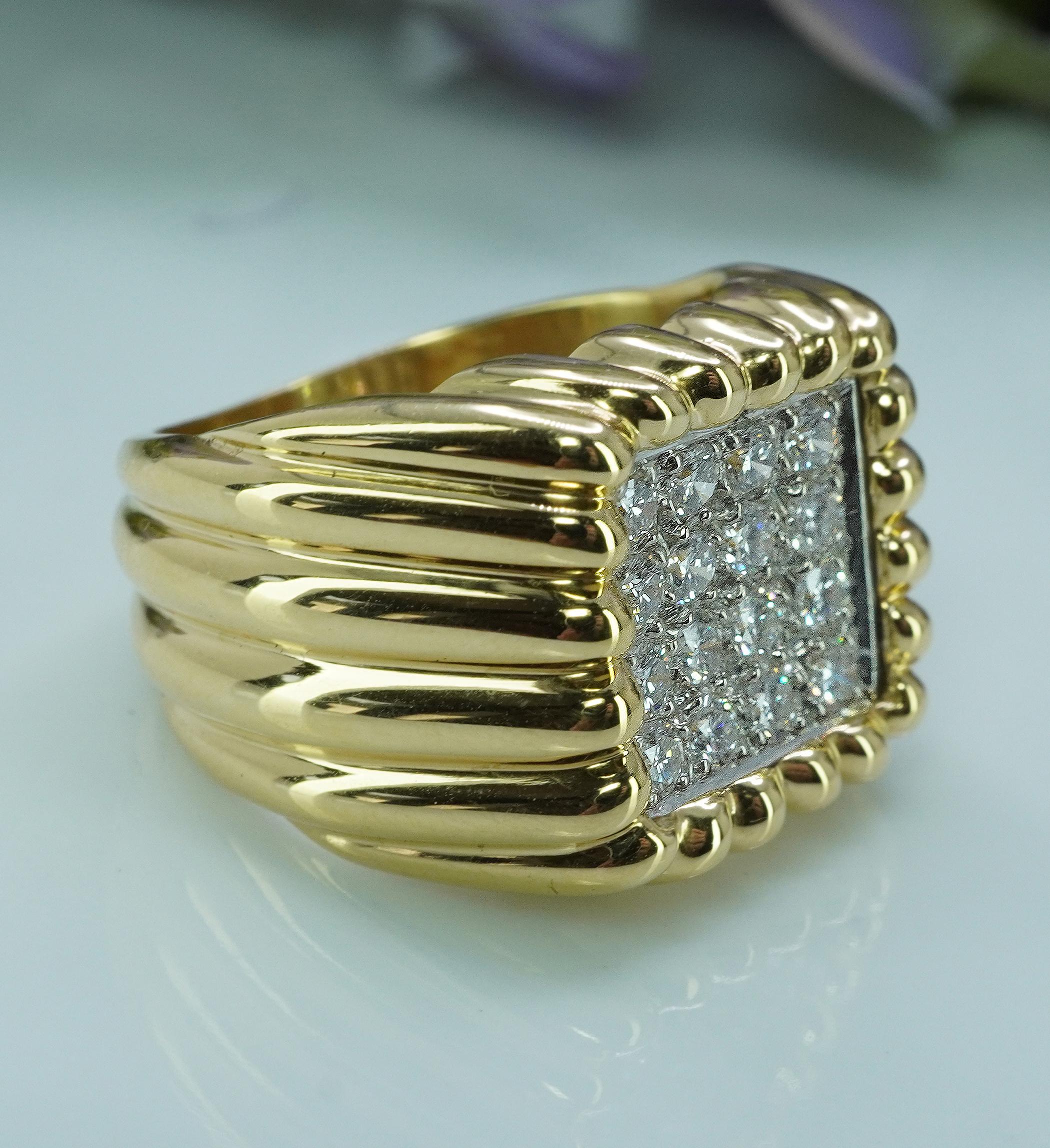 Gubelin Swiss Diamond 18K Gold Ring Vintage Designer signiert schwere Herren im Angebot 4