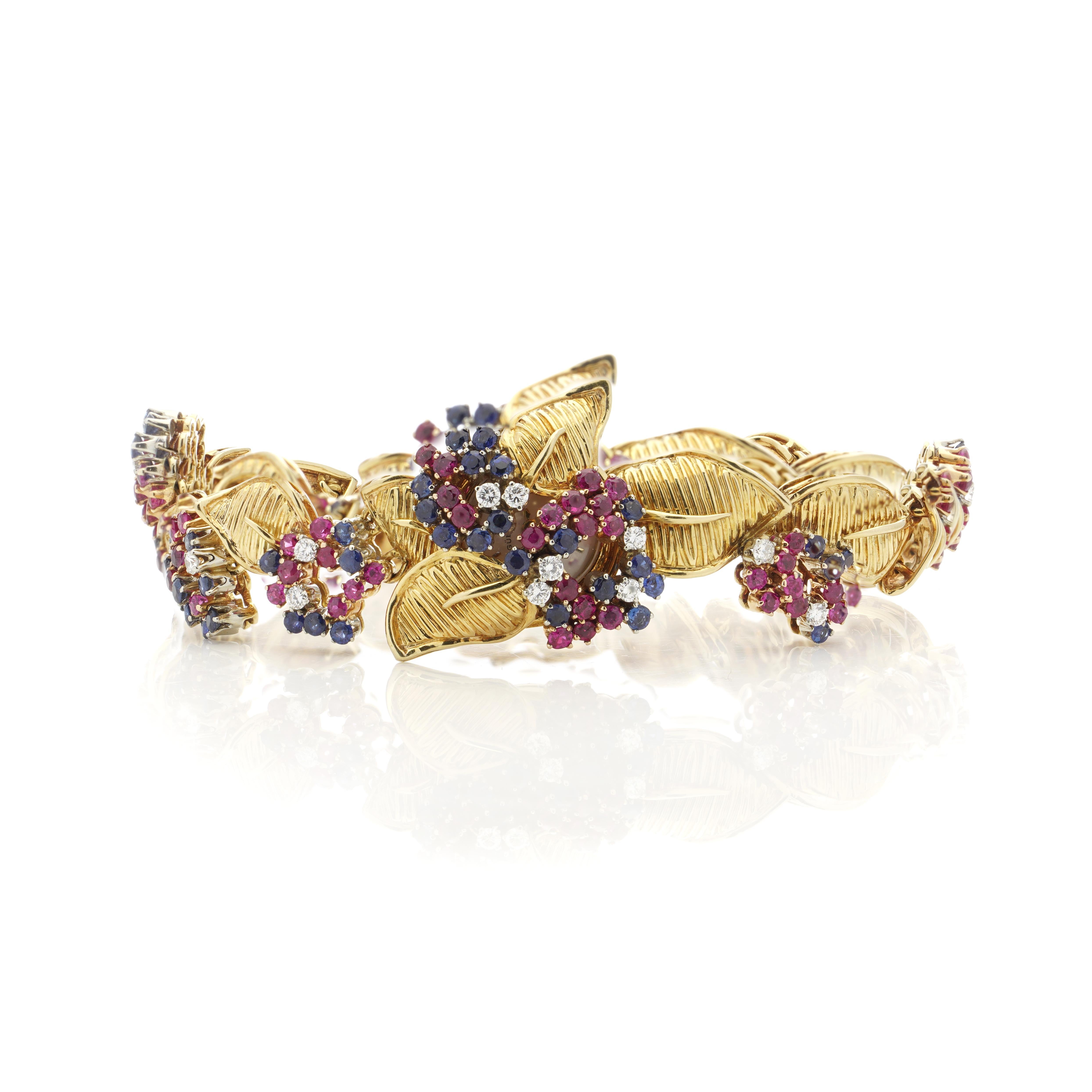 Gübelin Vintage Armbanduhr aus 18 Karat Gelbgold mit Saphiren, Rubinen und Diamanten im Zustand „Hervorragend“ im Angebot in Braintree, GB