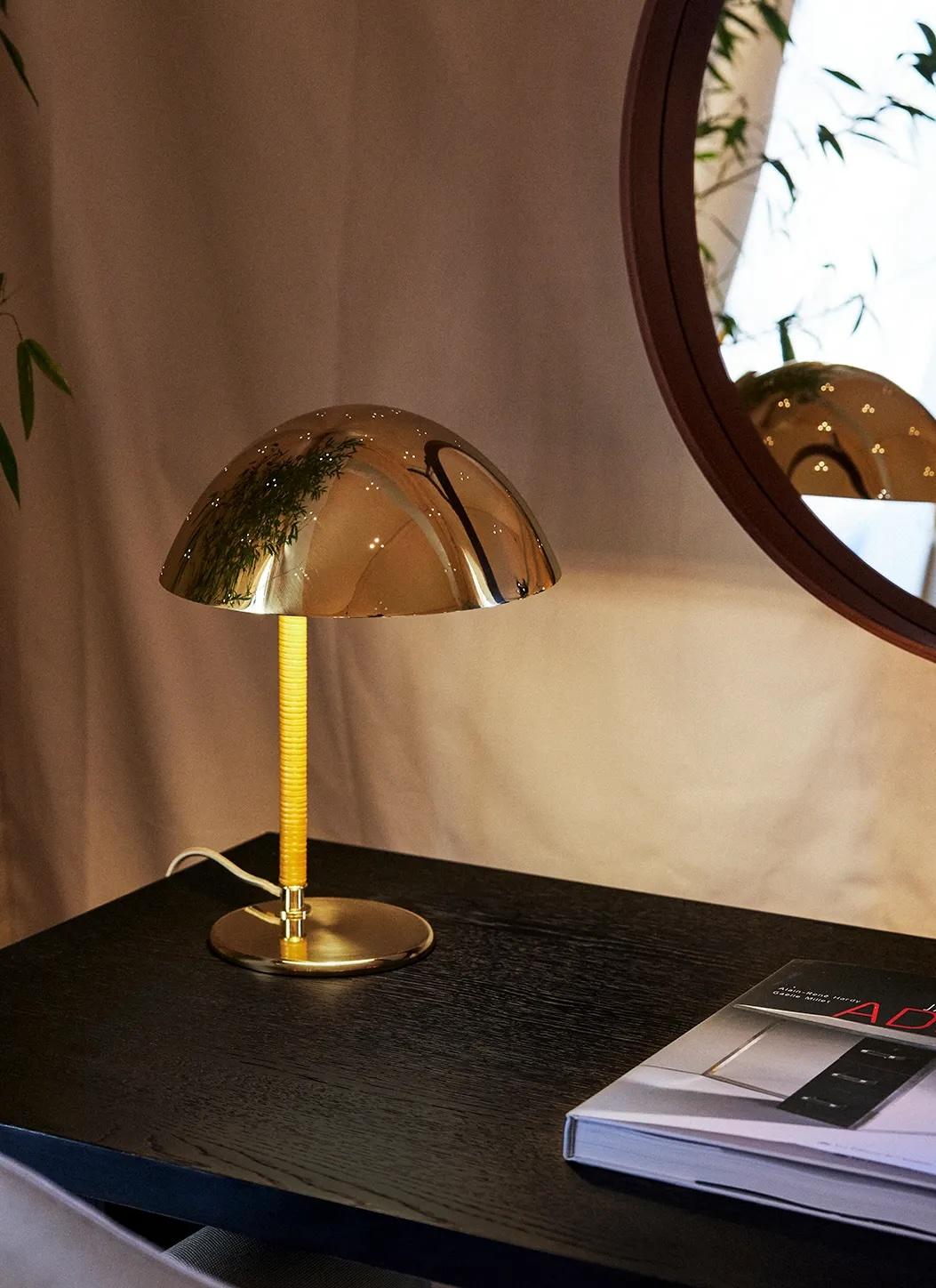 Gubi 9209 Lámpara de mesa de Paavo Tynell Latón en venta