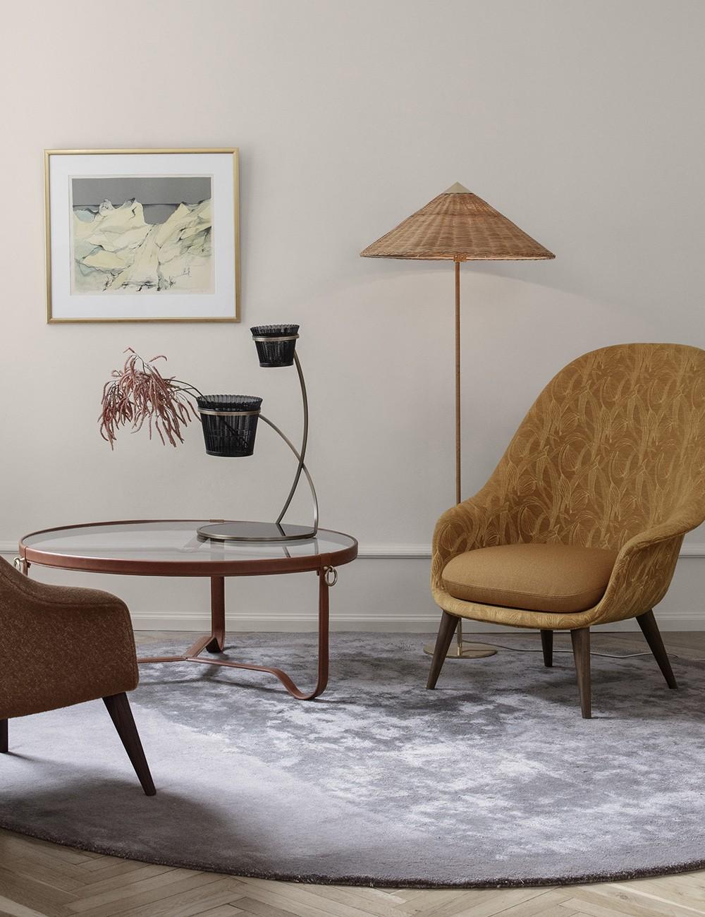 XXIe siècle et contemporain Gubi 9602 Canvas Shade Floor Lamp by Paavo Tynell en stock en vente