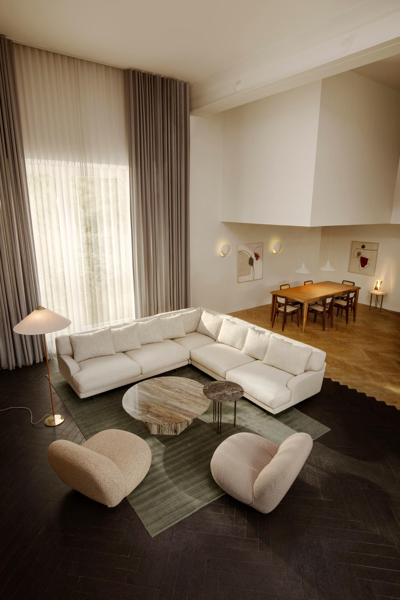 Laiton Gubi 9602 Canvas Shade Floor Lamp by Paavo Tynell en stock en vente