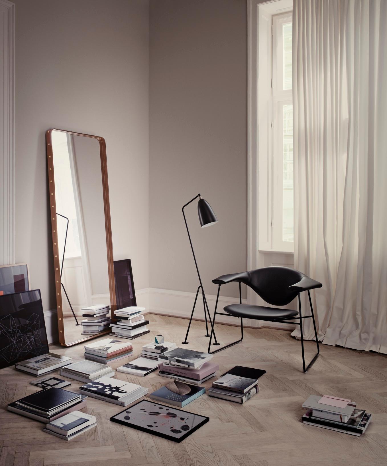 Cuir GUBI Adnet miroir mural en cuir crème 70 x 180 cm par Jacques Adnet en vente