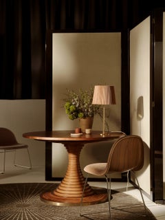 Tavolo da pranzo Tavolo a Dischi in noce americano Gubi di Carlo De Carli