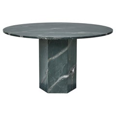 GUBI Epic Table de salle à manger d'extérieur Greene & Greene Greene Ø130 cm by GamFratesi