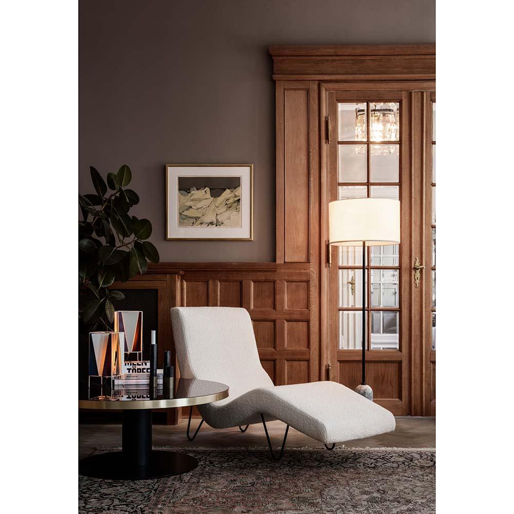 Annerito Lampada da terra Gubi Gravity con paralume in tela d'acciaio annerito di Space Copenhagen in vendita