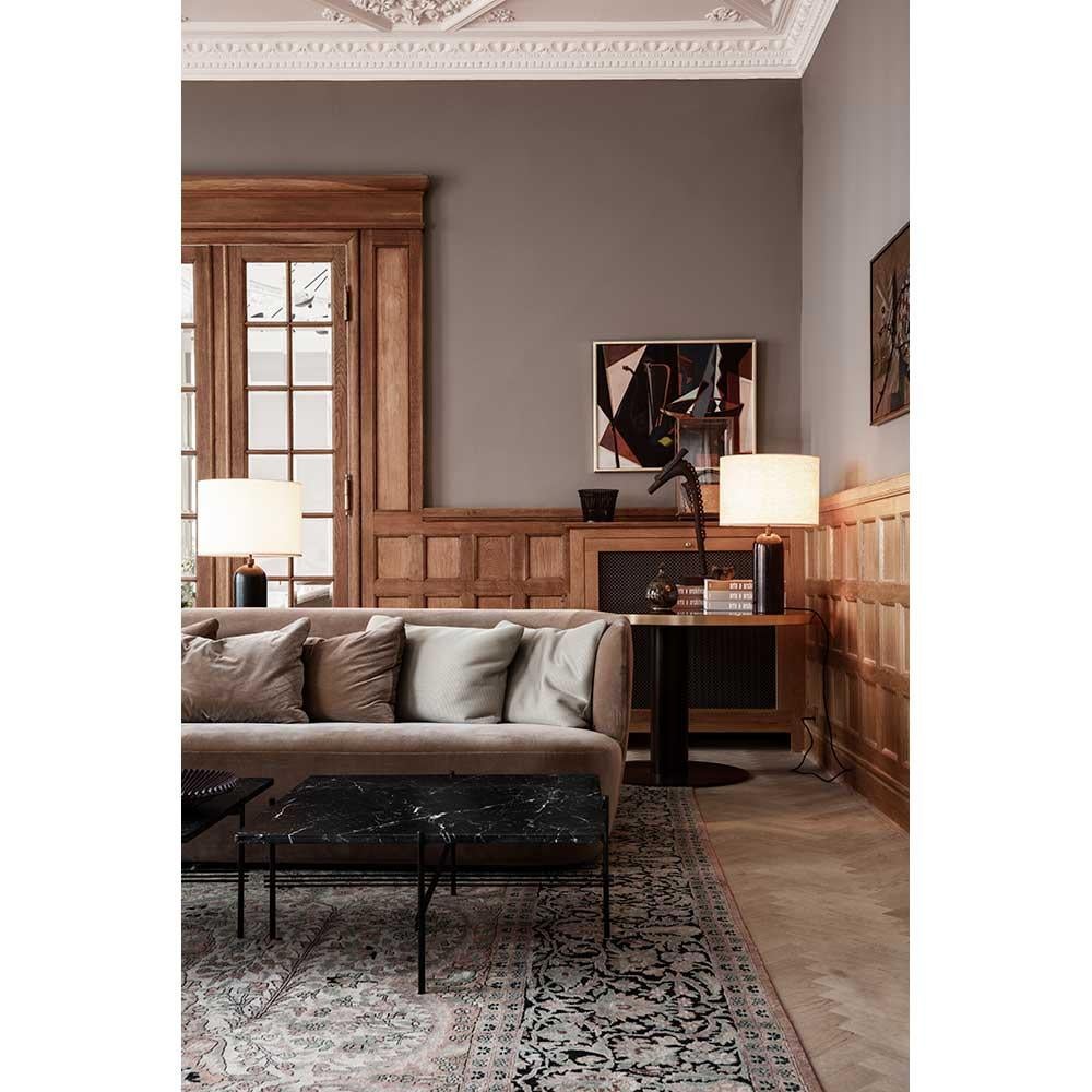 GUBI Gravity Tischleuchte Schwarzer Marmor Weißer Schirm 49 cm von Space Copenhagen (21. Jahrhundert und zeitgenössisch) im Angebot