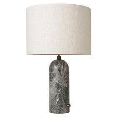 Lampada da tavolo Gubi Gravity Paralume in tela di marmo grigio 65 cm by Space Copenhagen