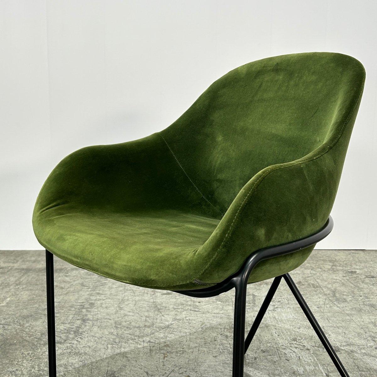 Sedia Gubi in velluto verde di GamFratesi In condizioni buone in vendita a Basildon, London